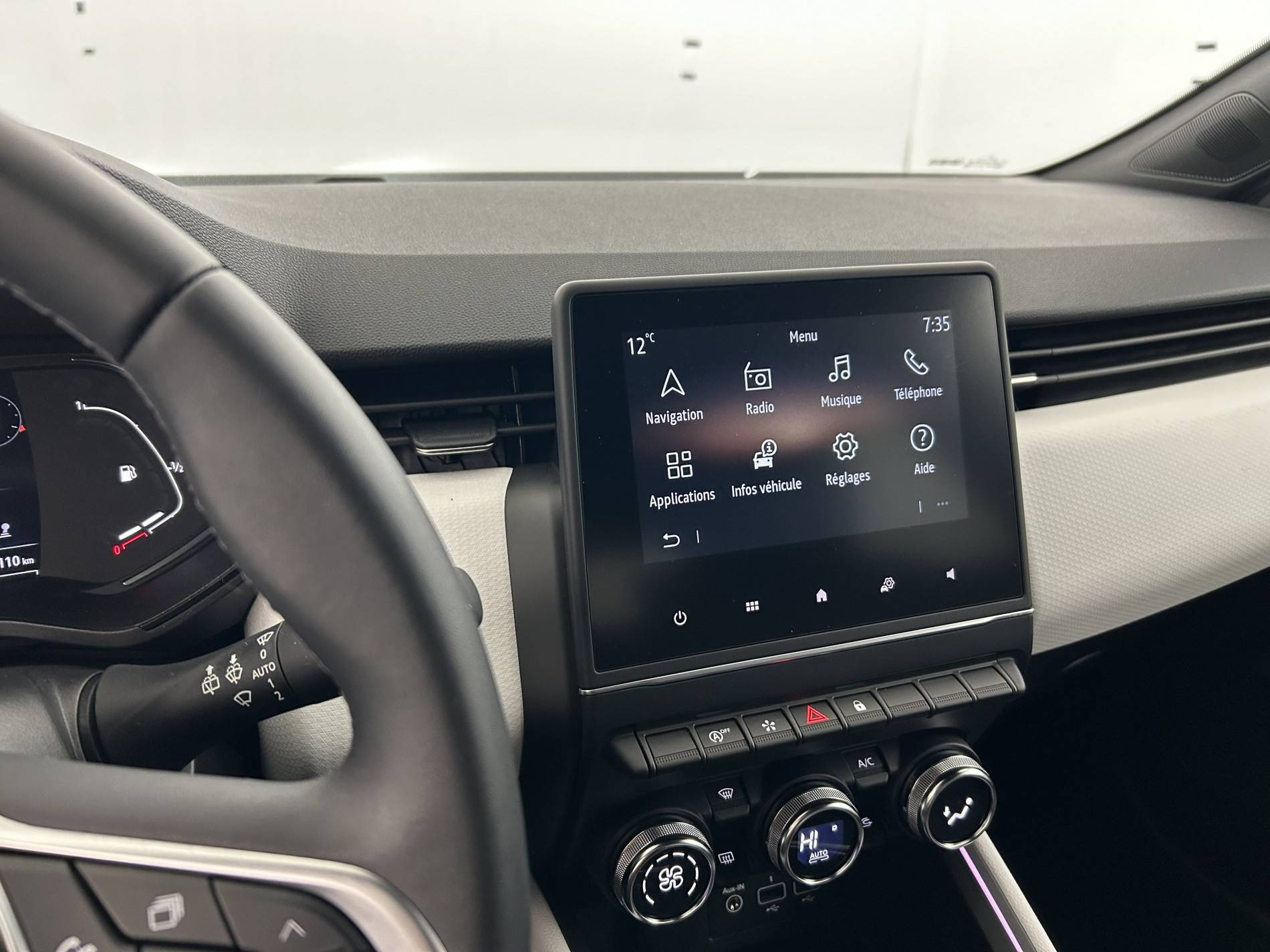 Vente en ligne Renault Clio 5 Clio TCe 90 au prix de 15 999 €