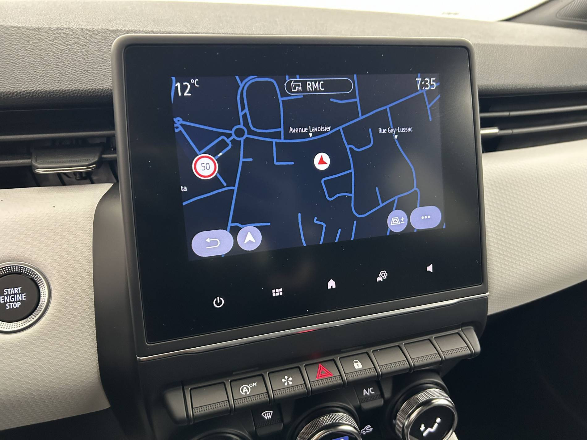 Vente en ligne Renault Clio 5 Clio TCe 90 au prix de 15 999 €