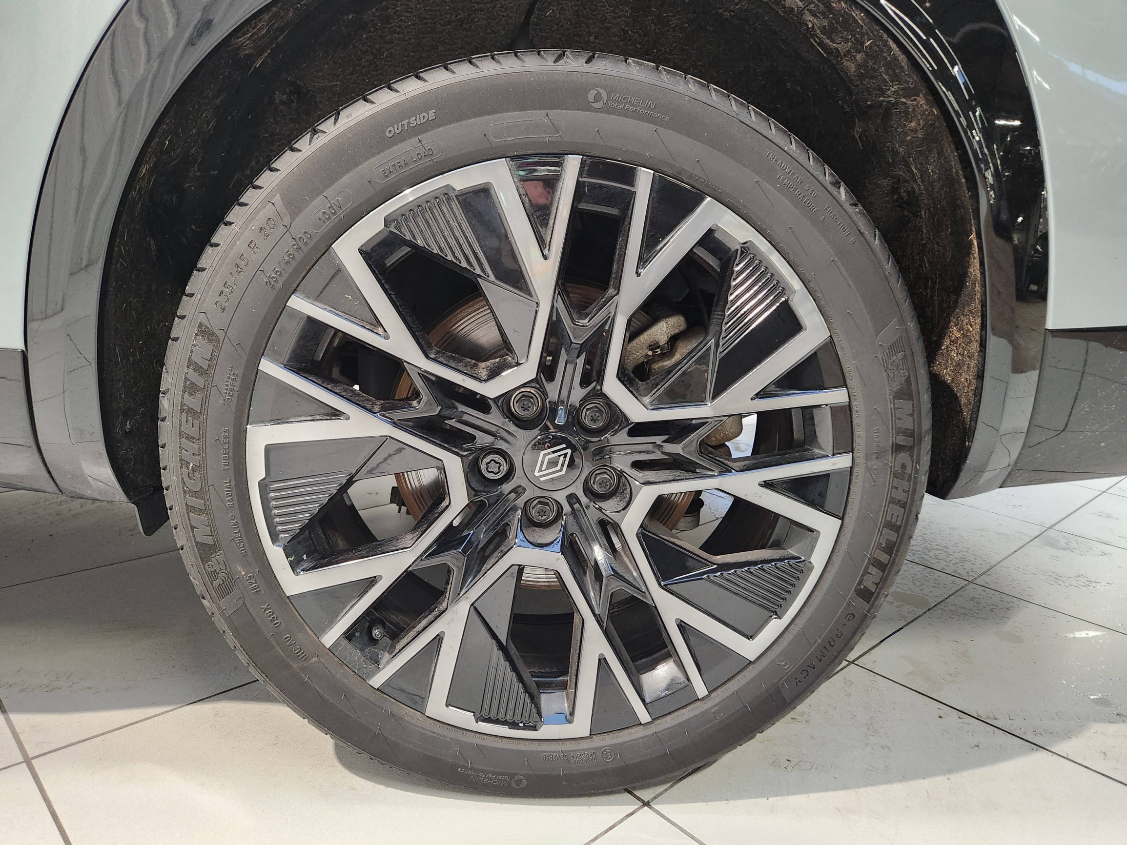 Vente en ligne Renault Espace Espace full hybrid E-Tech 200 ch 7pl au prix de 43 990 €