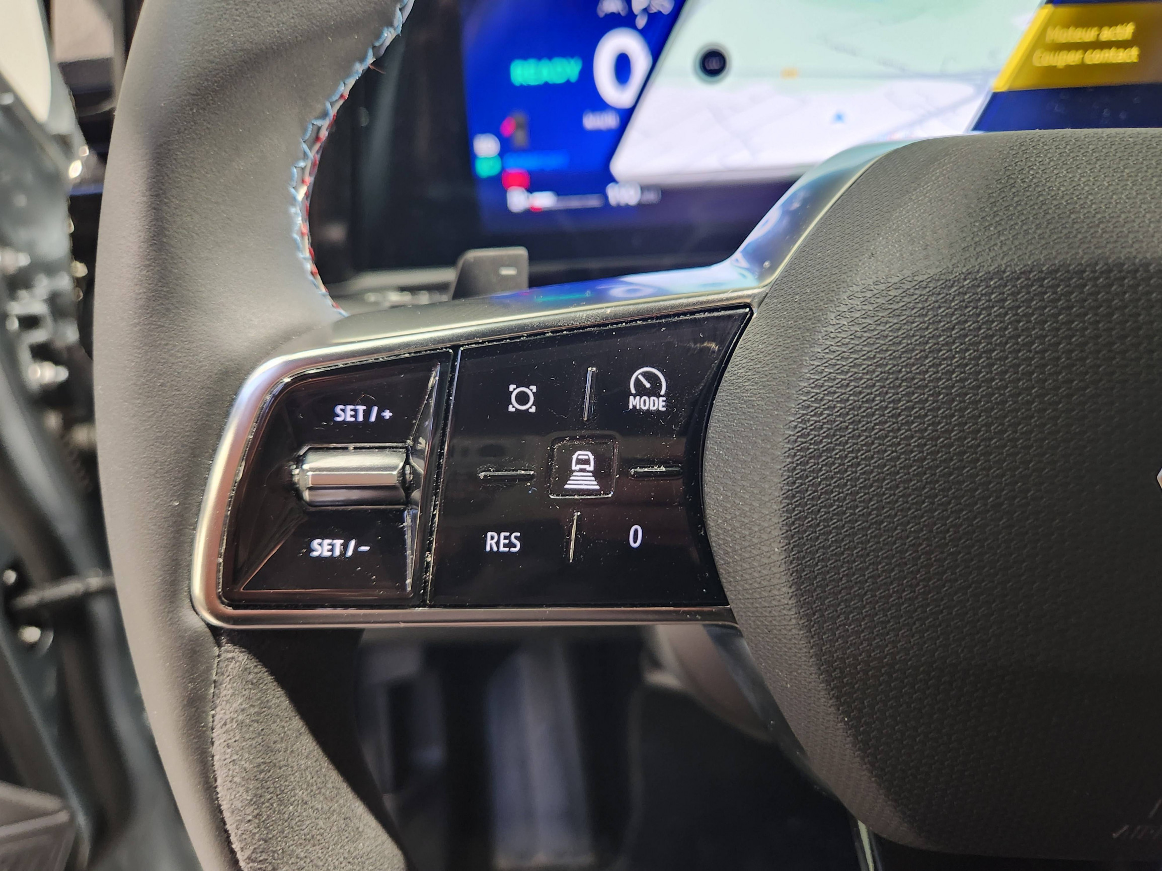 Vente en ligne Renault Espace Espace full hybrid E-Tech 200 ch 7pl au prix de 43 990 €