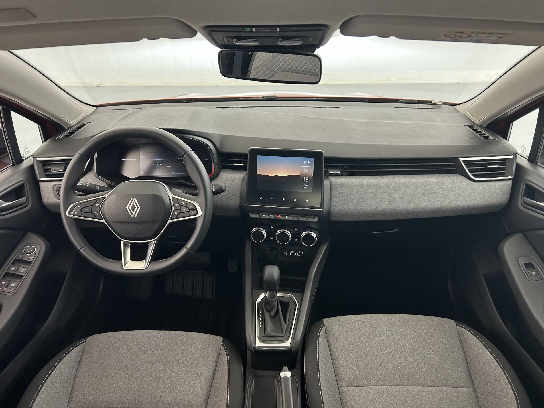 Vente en ligne Renault Clio 5 Clio E-Tech full hybrid 145 ch GSR2 au prix de 19 590 €