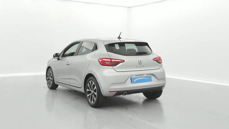 Vente en ligne Renault Clio 5 Clio TCe 90 - 21N au prix de 15 490 €