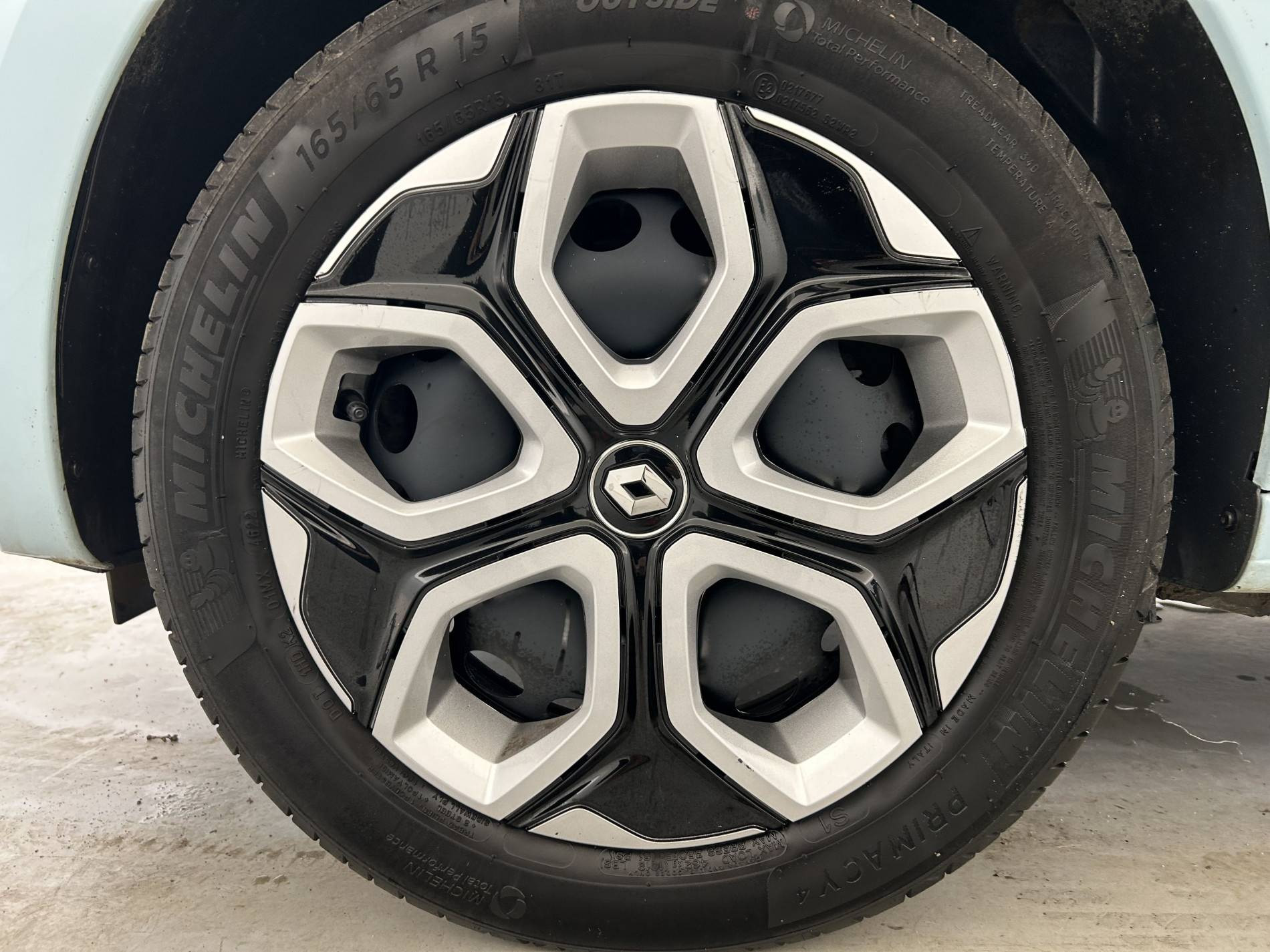 Vente en ligne Renault Twingo 3  SCe 65 au prix de 11 890 €