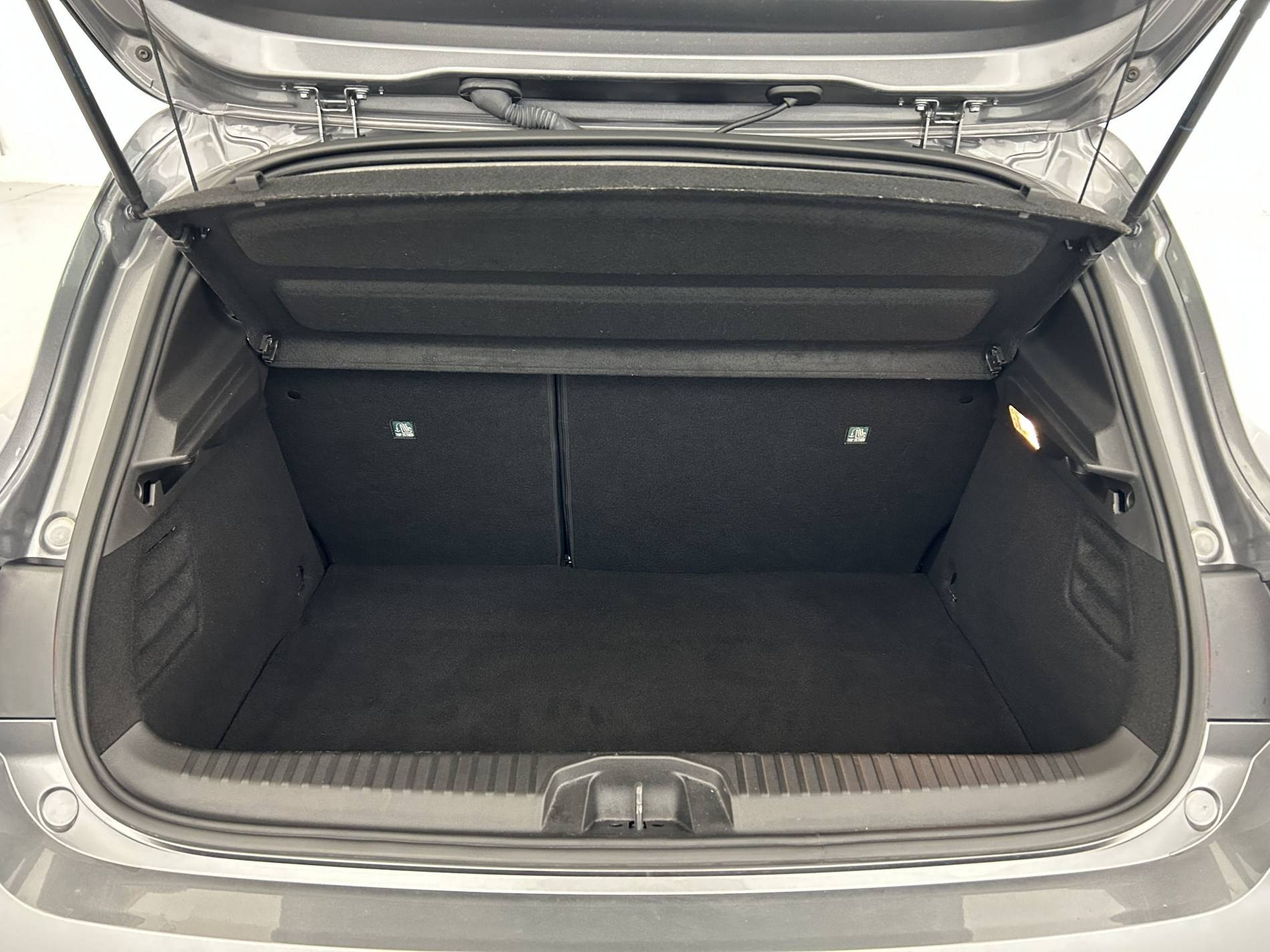 Vente en ligne Renault Clio 5 Clio E-Tech full hybrid 145 ch GSR2 au prix de 20 999 €