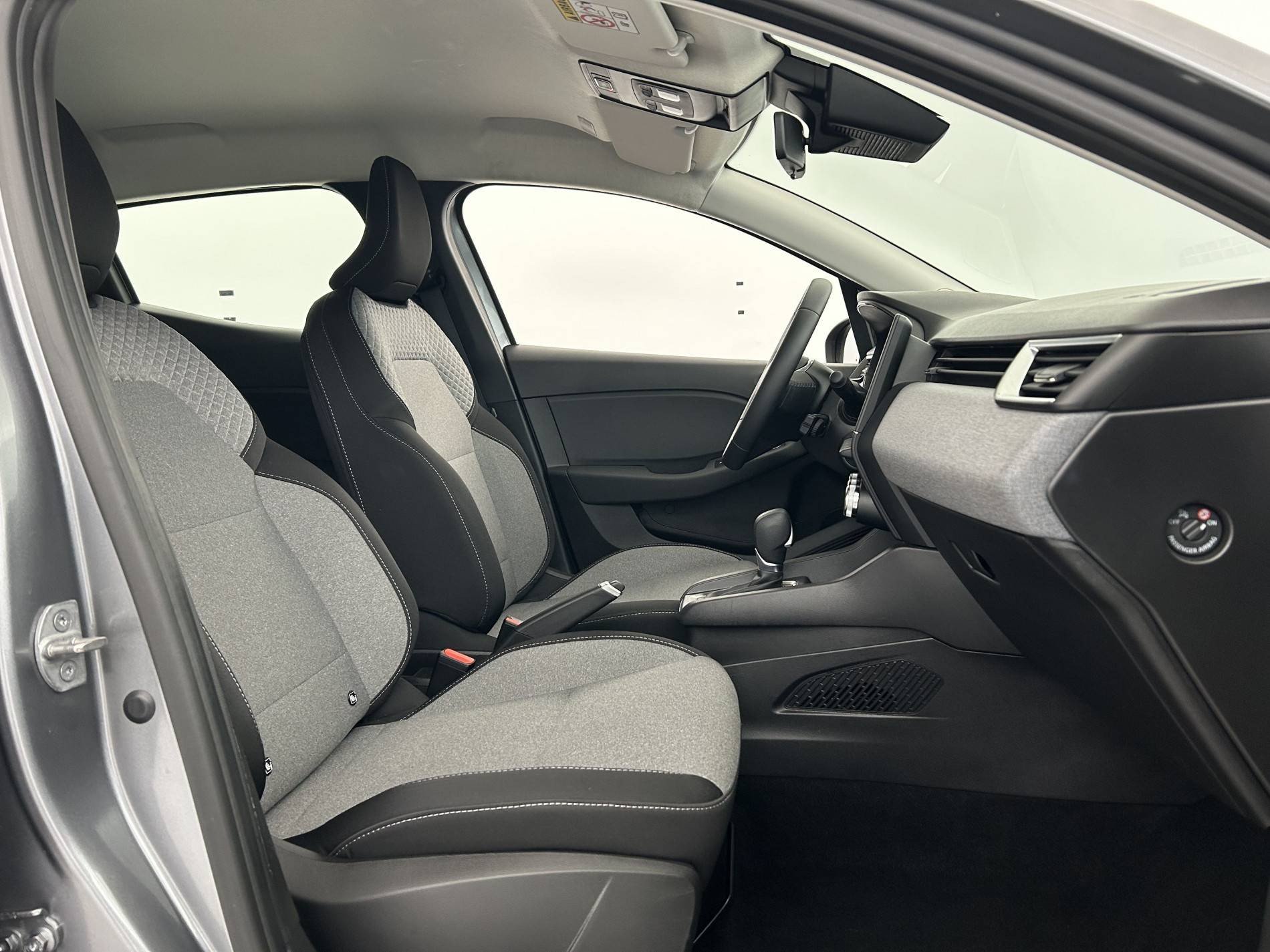 Vente en ligne Renault Clio 5 Clio E-Tech full hybrid 145 ch GSR2 au prix de 20 999 €