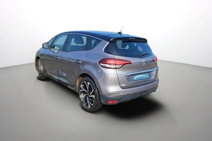Vente en ligne Renault Scenic 4 Scenic Blue dCi 120 EDC au prix de 18 999 €