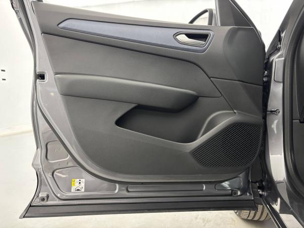 Vente en ligne Renault Arkana  mild hybrid 140 EDC FAP - 22 au prix de 21 999 €