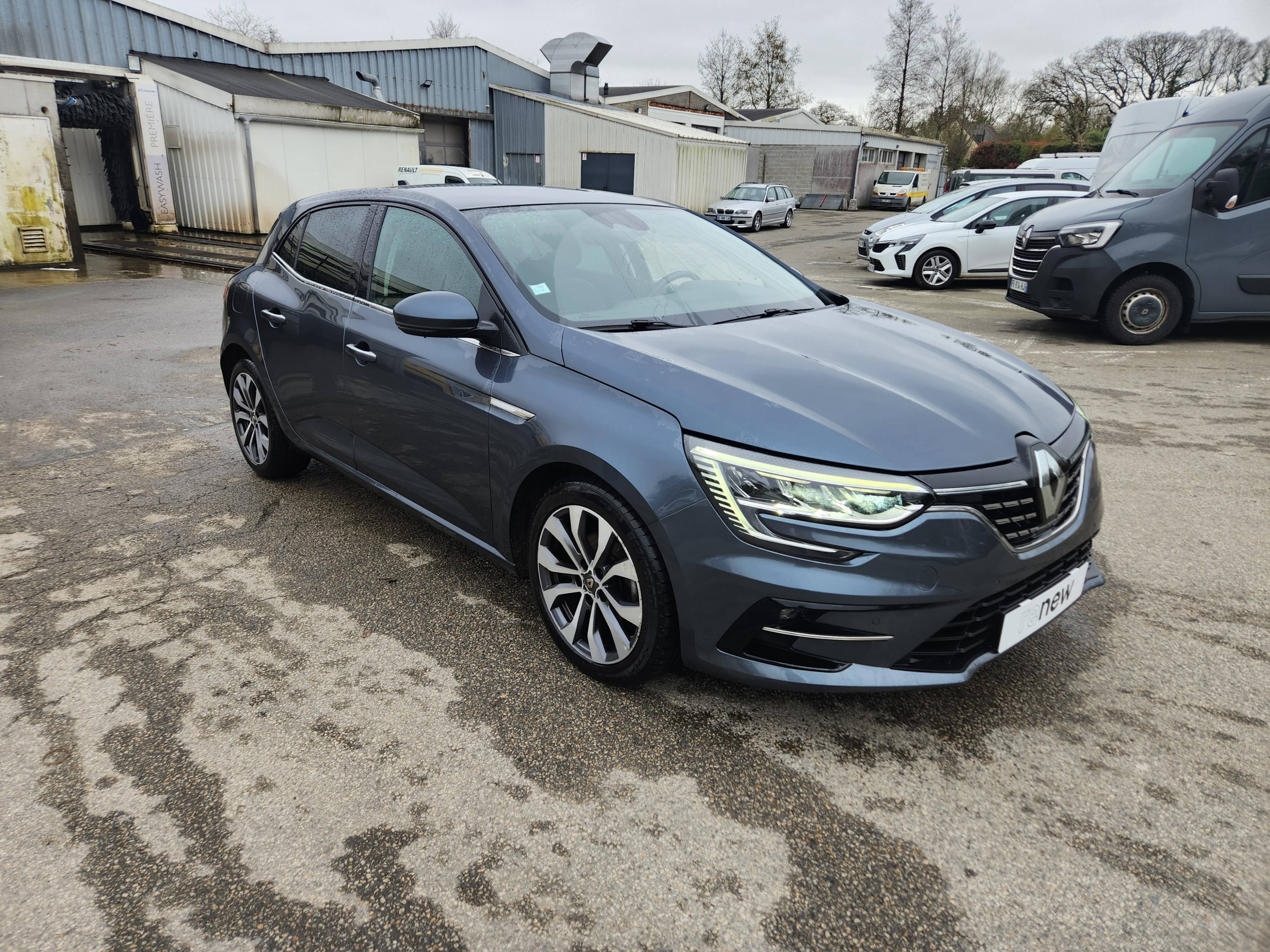 Vente en ligne Renault Megane 4 Mégane IV Berline Blue dCi 115 au prix de 16 899 €