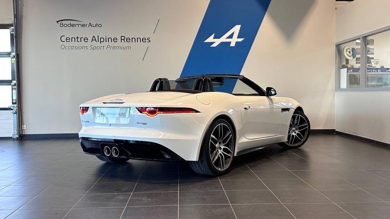 Vente en ligne Jaguar F-Type Cabriolet  V6 3L Essence Suralimenté 380 ch BVA8 AWD au prix de 59 990 €