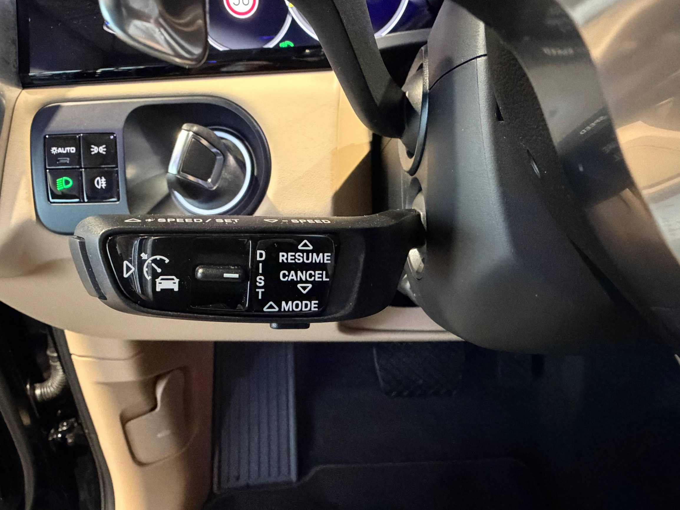 Vente en ligne Porsche Cayenne  E-Hybrid 3.0 V6 462 ch Tiptronic BVA au prix de 69 990 €