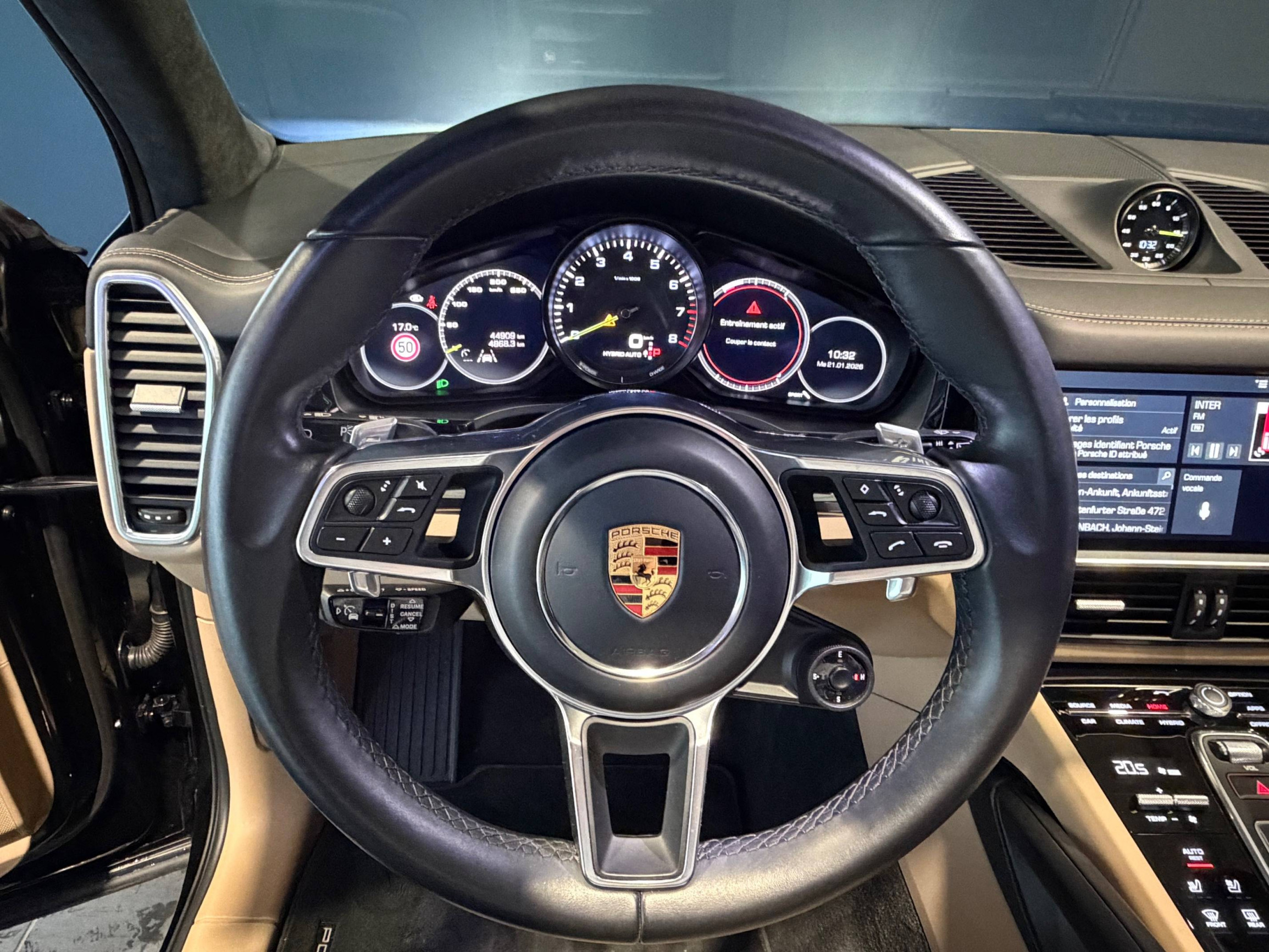 Vente en ligne Porsche Cayenne  E-Hybrid 3.0 V6 462 ch Tiptronic BVA au prix de 69 990 €