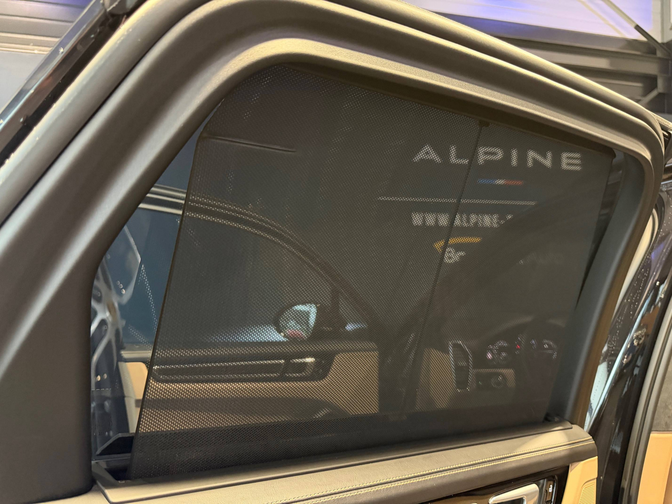 Vente en ligne Porsche Cayenne  E-Hybrid 3.0 V6 462 ch Tiptronic BVA au prix de 69 990 €