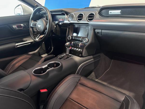 Vente en ligne Ford Mustang  V8 5.0 BVA10 au prix de 51 990 €