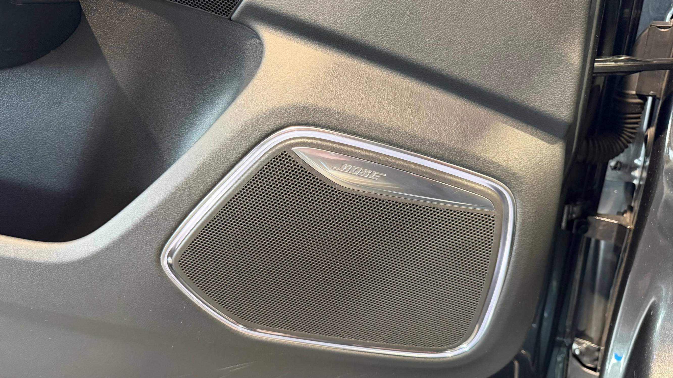 Vente en ligne Audi RSQ3  Performance 2.5 TFSI 367 ch au prix de 37 990 €