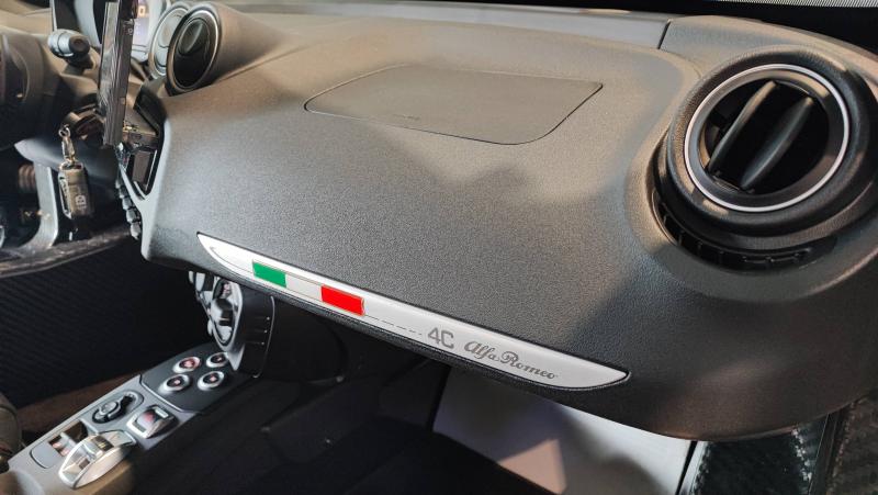 Vente en ligne Alfa Romeo 4C  1750 Tbi 240 ch TCT au prix de 67 990 €