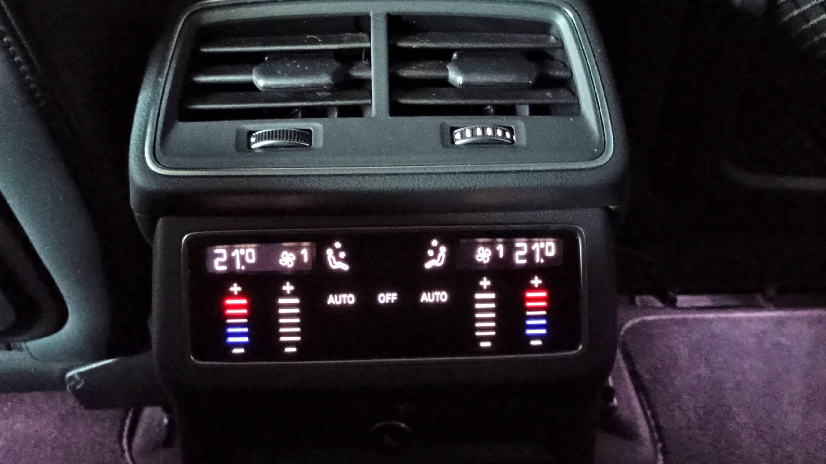 Vente en ligne Audi A6 Avant  40 TDI 204 ch S tronic 7 Quattro au prix de 48 990 €