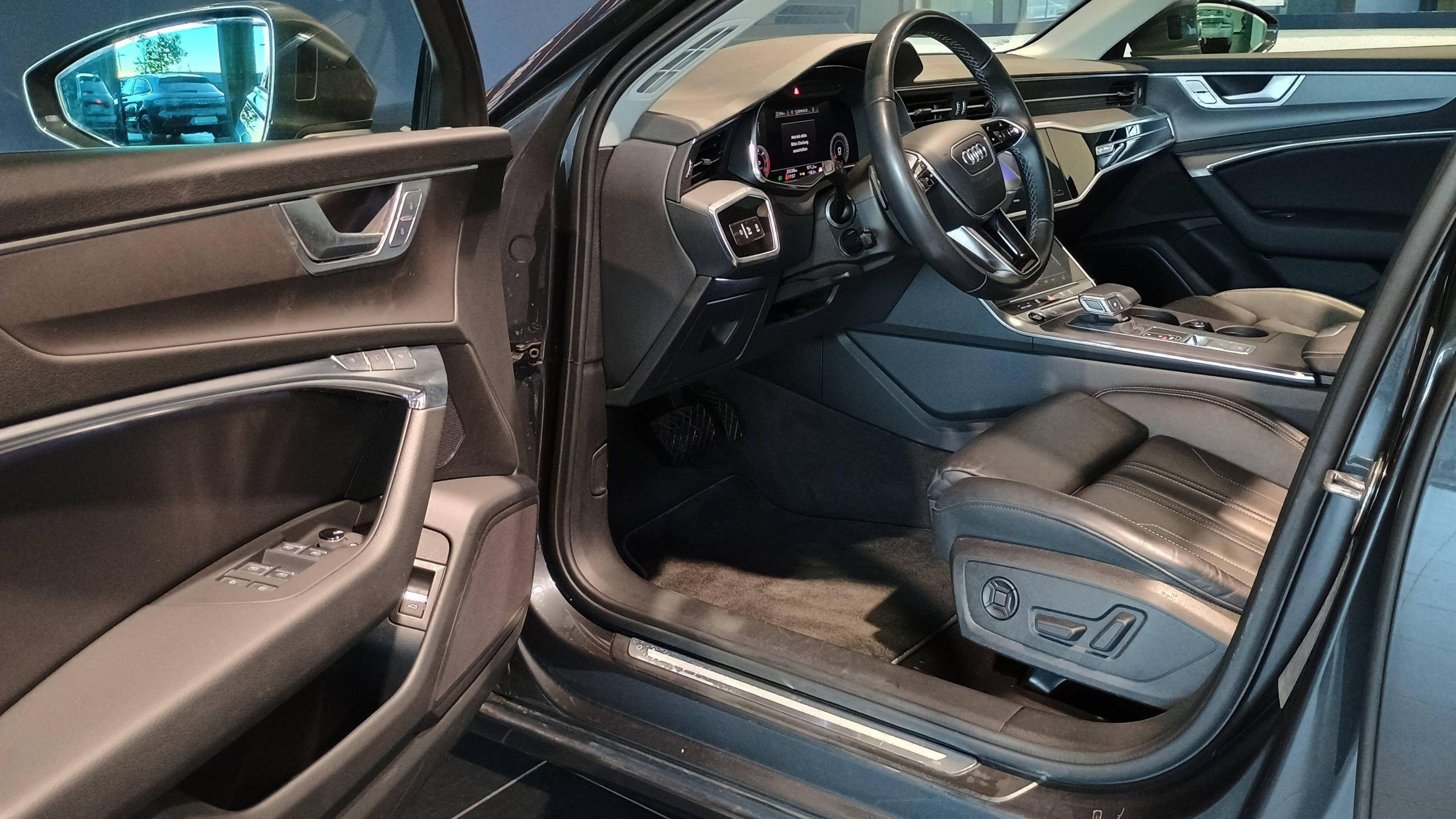 Vente en ligne Audi A6 Avant  40 TDI 204 ch S tronic 7 Quattro au prix de 48 990 €