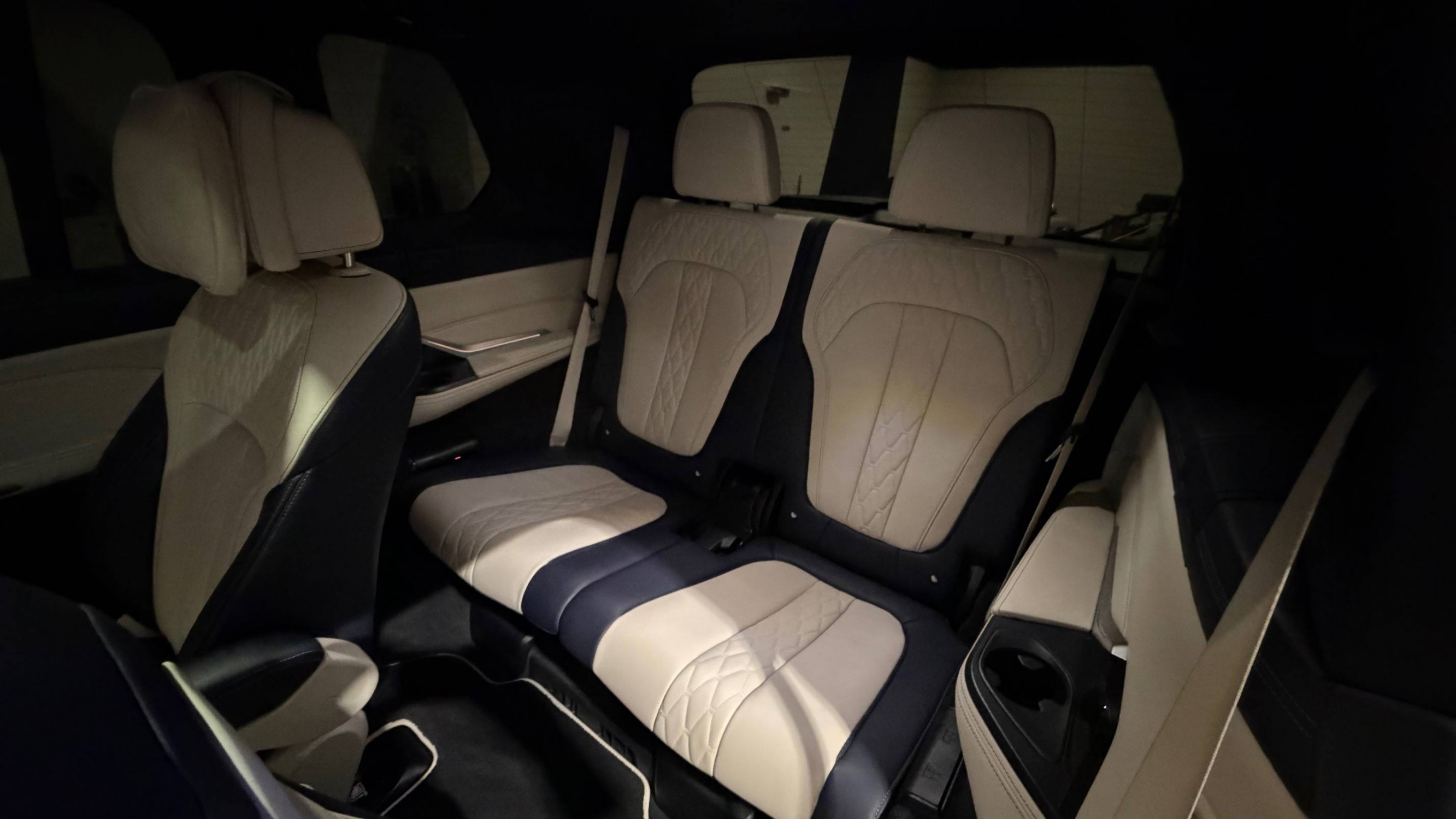 Vente en ligne Bmw X7 X7 M50i 530 ch BVA8 au prix de 74 990 €