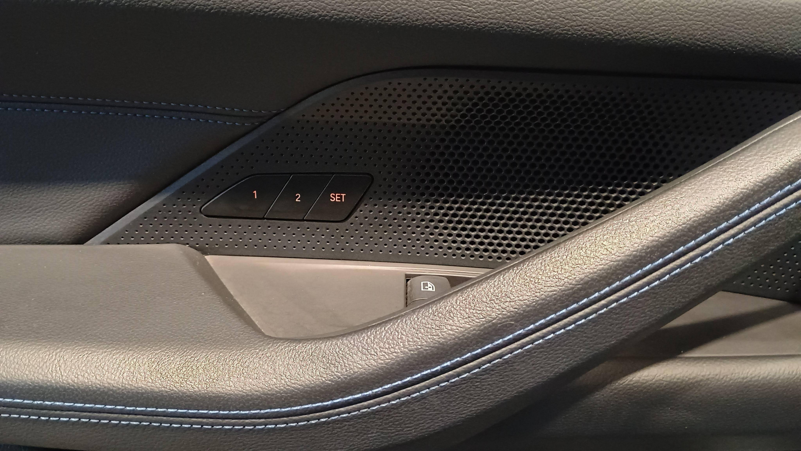 Vente en ligne Bmw Série 4 Coupé Coupe 430d xDrive 286 ch BVA8 au prix de 40 990 €