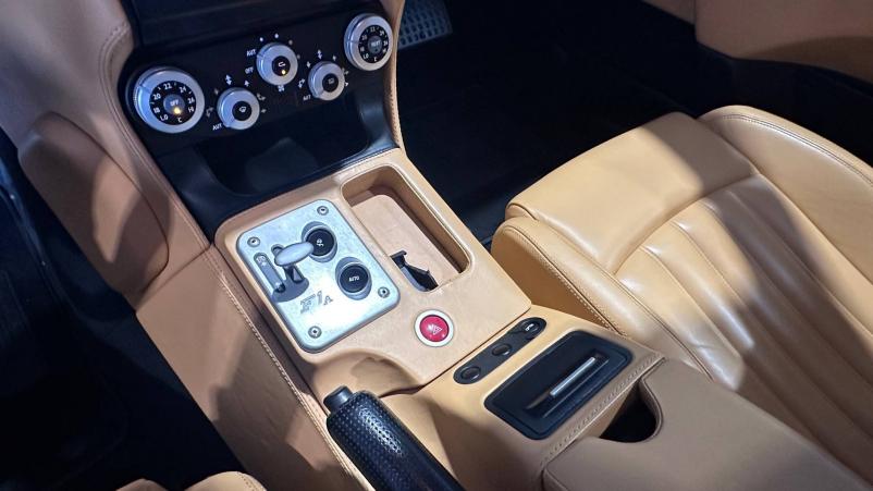 Vente en ligne Ferrari 612 Scaglietti  V12 au prix de 77 990 €