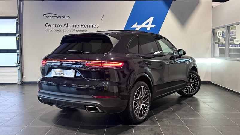 Vente en ligne Porsche Cayenne  E-Hybrid 3.0 V6 462 ch Tiptronic BVA au prix de 64 990 €