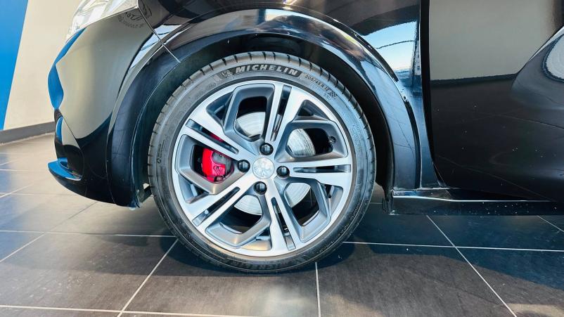 Vente en ligne Peugeot 208  1.6 THP ch S&S BVM6 au prix de 14 990 €