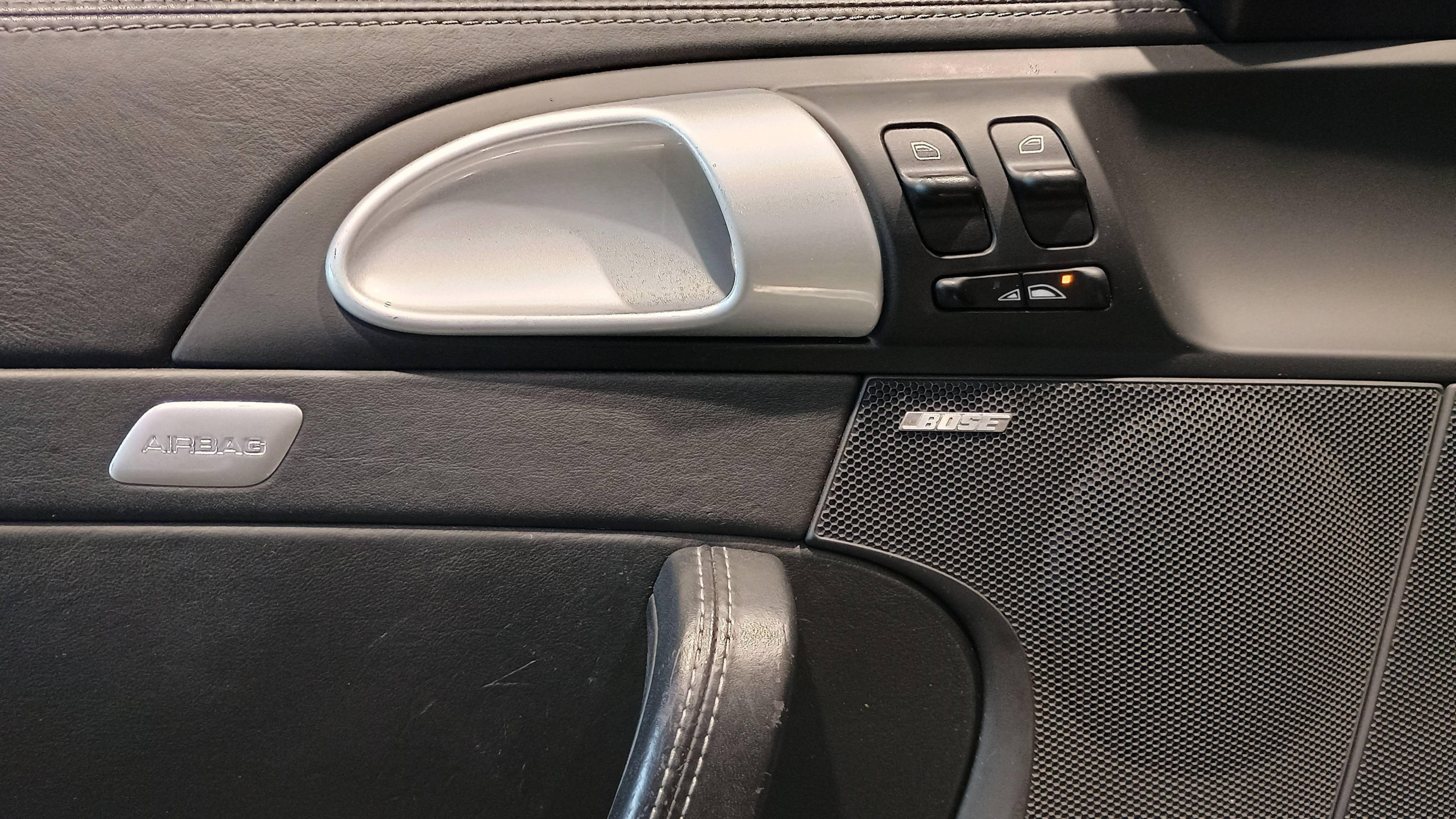 Vente en ligne Porsche 911 Cabriolet 911 Carrera Cabriolet 3.6i 345 au prix de 66 990 €