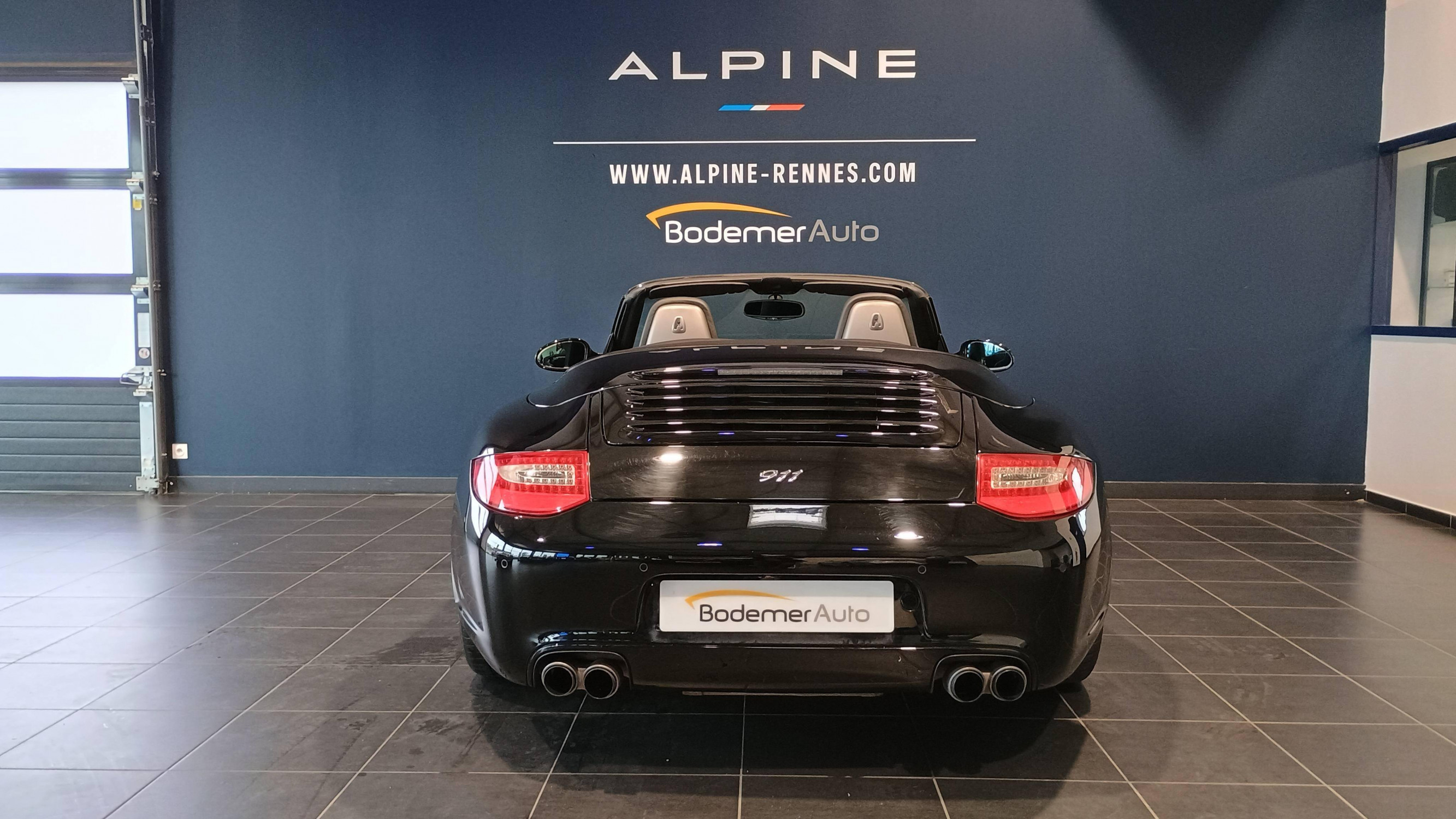 Vente en ligne Porsche 911 Cabriolet 911 Carrera Cabriolet 3.6i 345 au prix de 66 990 €