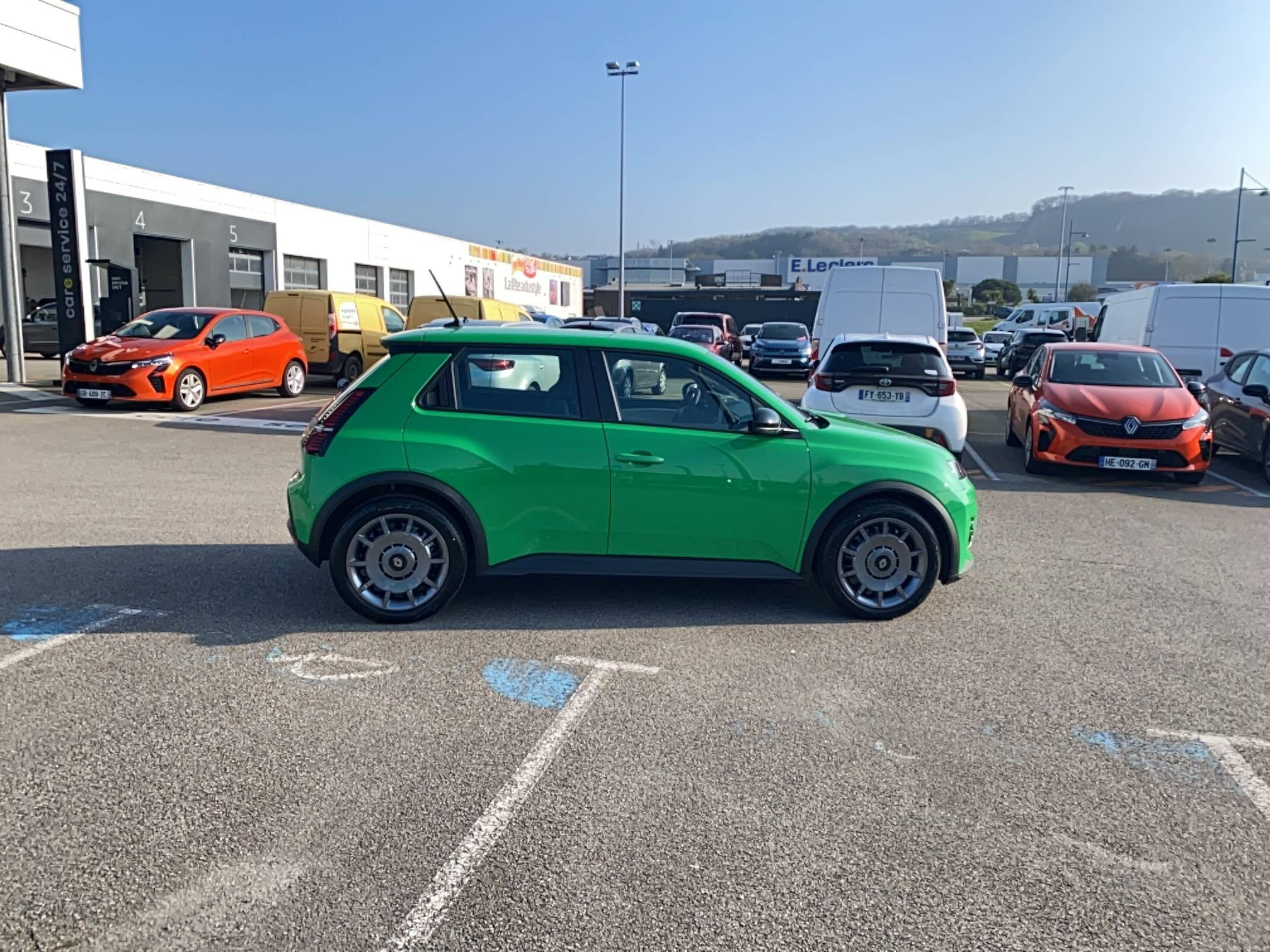 Vente en ligne Renault R5 E-Tech  120 ch autonomie urbaine au prix de 27 900 €