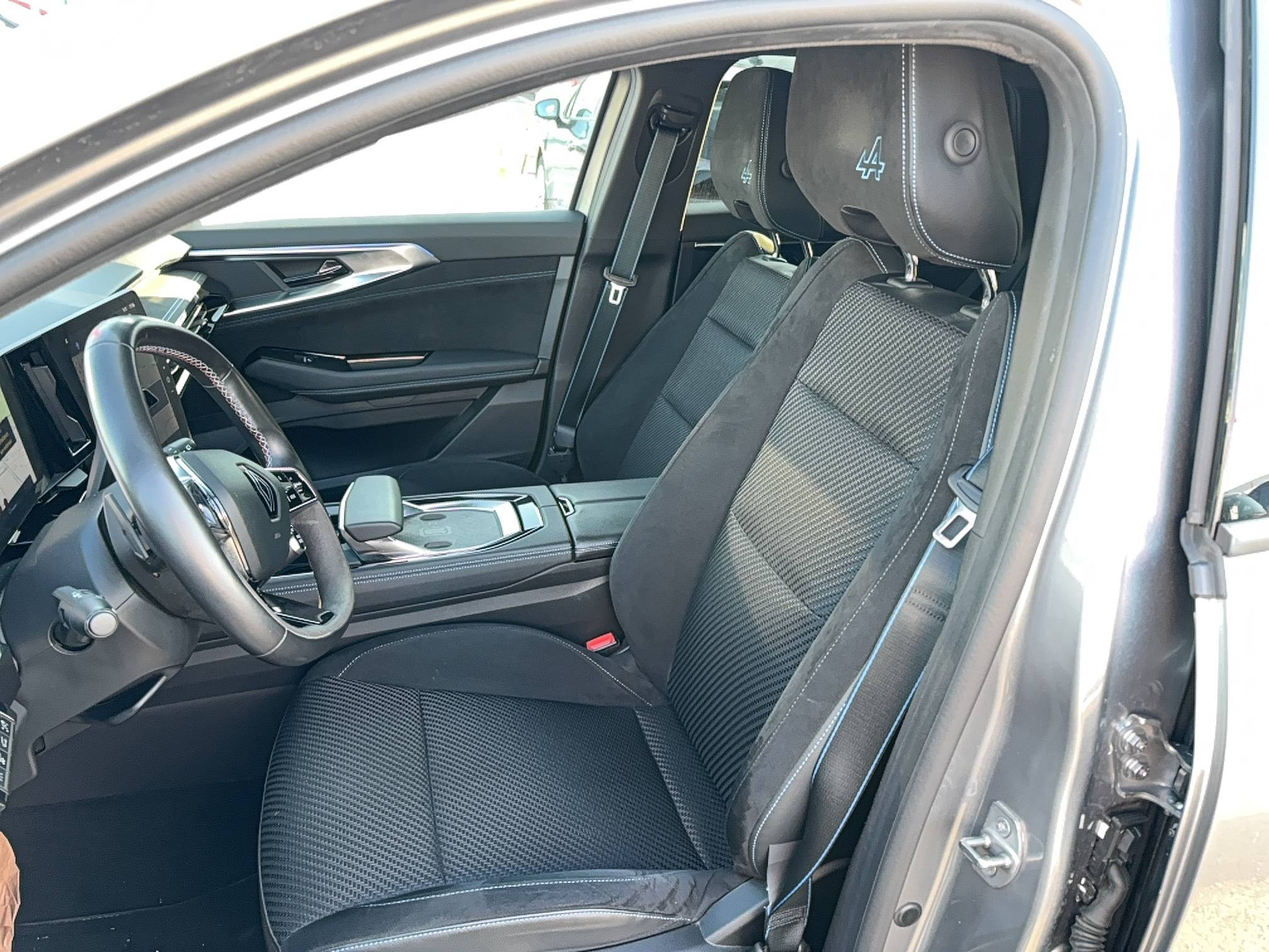 Vente en ligne Renault Austral  E-Tech hybrid 200 au prix de 28 990 €