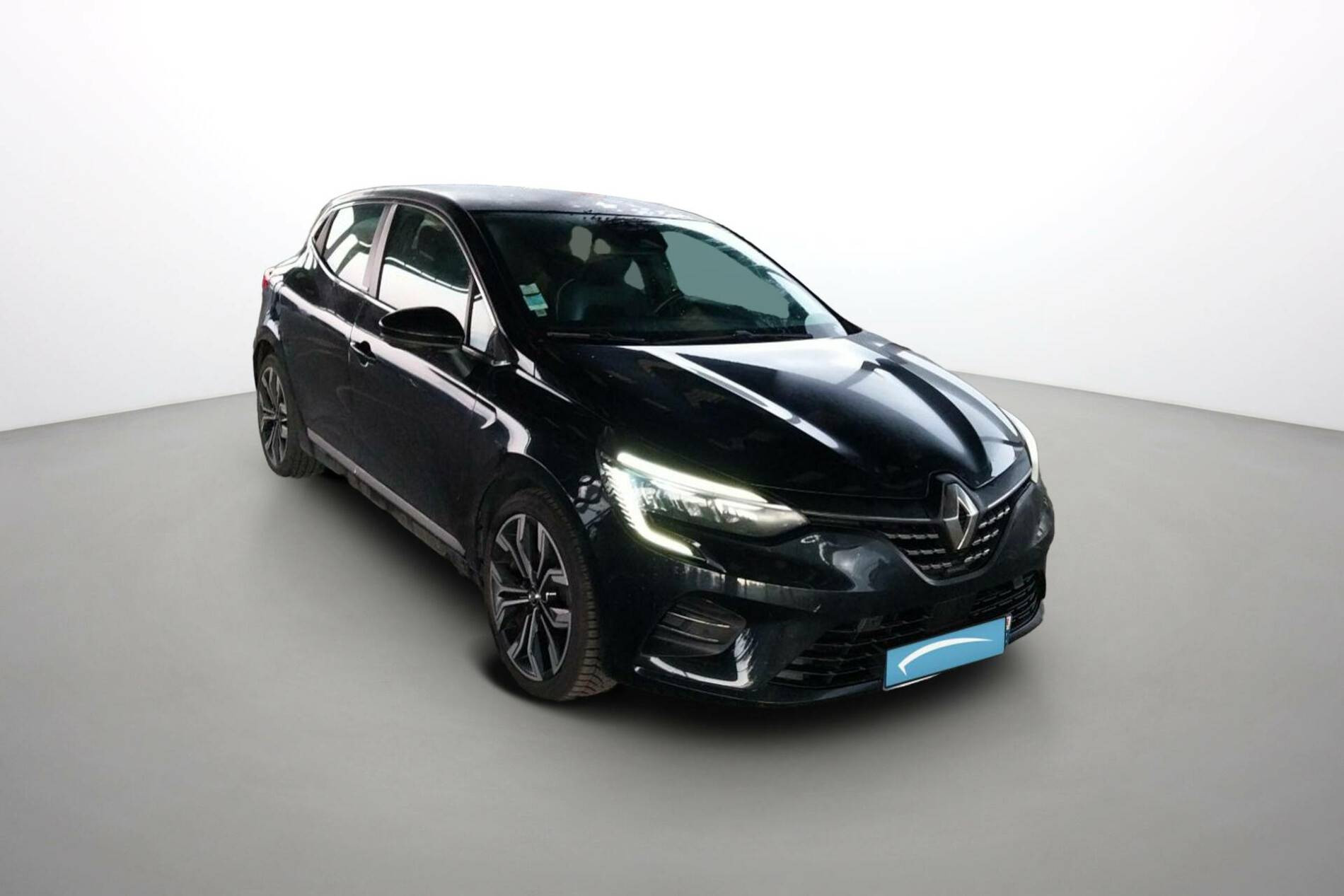 Vente en ligne Renault Clio 5 Clio E-Tech 140 au prix de 15 990 €