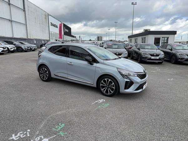 Vente en ligne Renault Clio 5 Clio TCe 90 au prix de 17 990 €