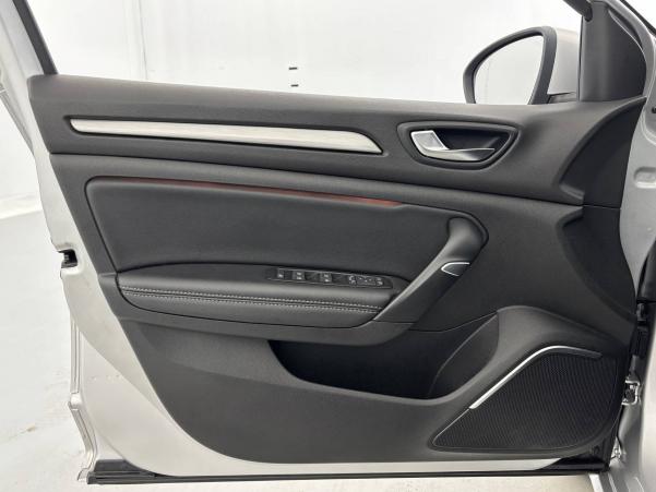 Vente en ligne Renault Megane 4 Mégane IV Berline Blue dCi 115 EDC au prix de 16 290 €