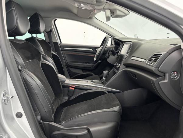 Vente en ligne Renault Megane 4 Mégane IV Berline Blue dCi 115 EDC au prix de 16 290 €