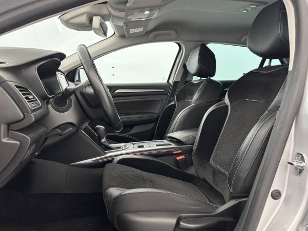 Vente en ligne Renault Megane 4 Mégane IV Berline Blue dCi 115 EDC au prix de 16 290 €