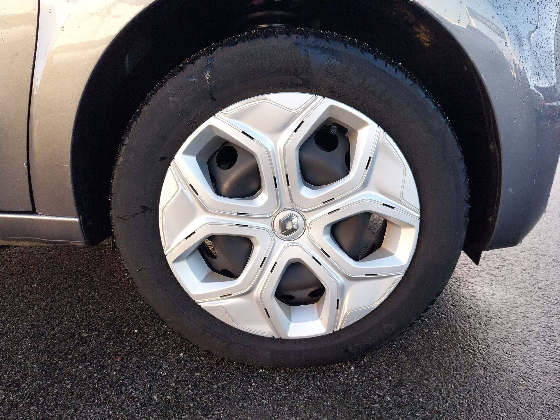 Vente en ligne Renault Twingo Electrique Twingo III E-Tech au prix de 12 990 €