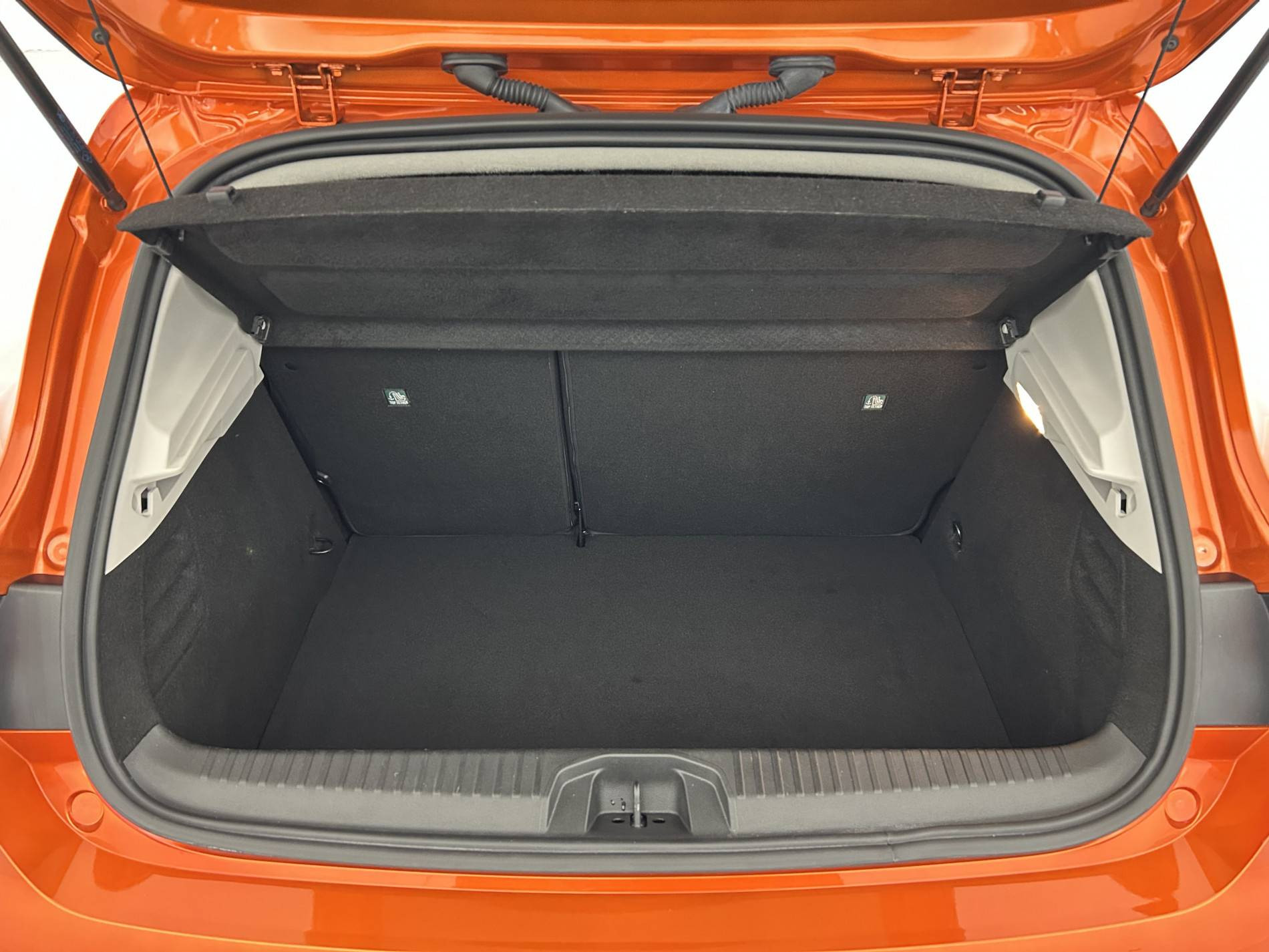 Vente en ligne Renault Clio 5 Clio E-Tech 140 au prix de 15 990 €