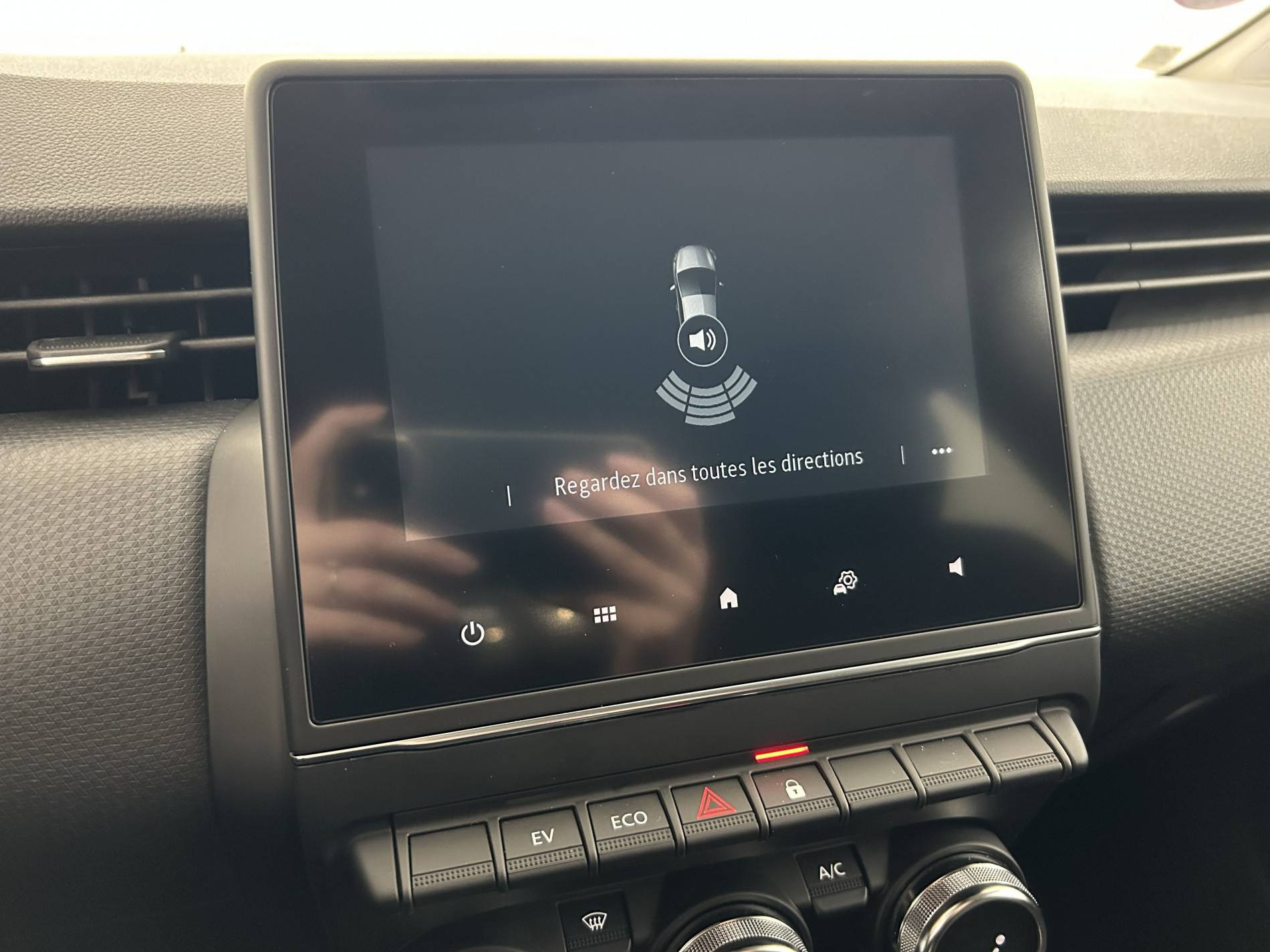 Vente en ligne Renault Clio 5 Clio E-Tech 140 au prix de 15 990 €