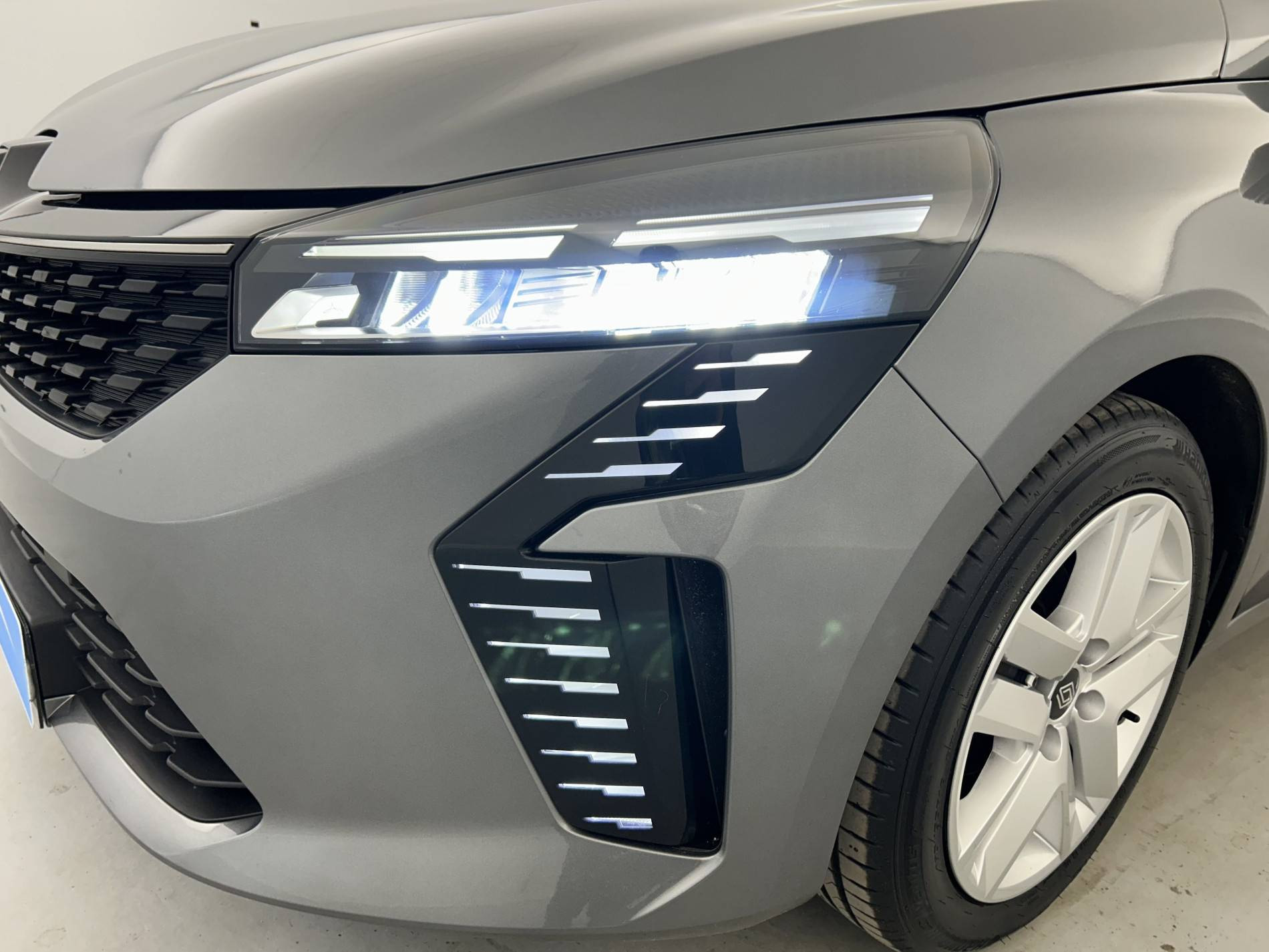 Vente en ligne Renault Clio 5 Clio TCe 90 au prix de 15 790 €