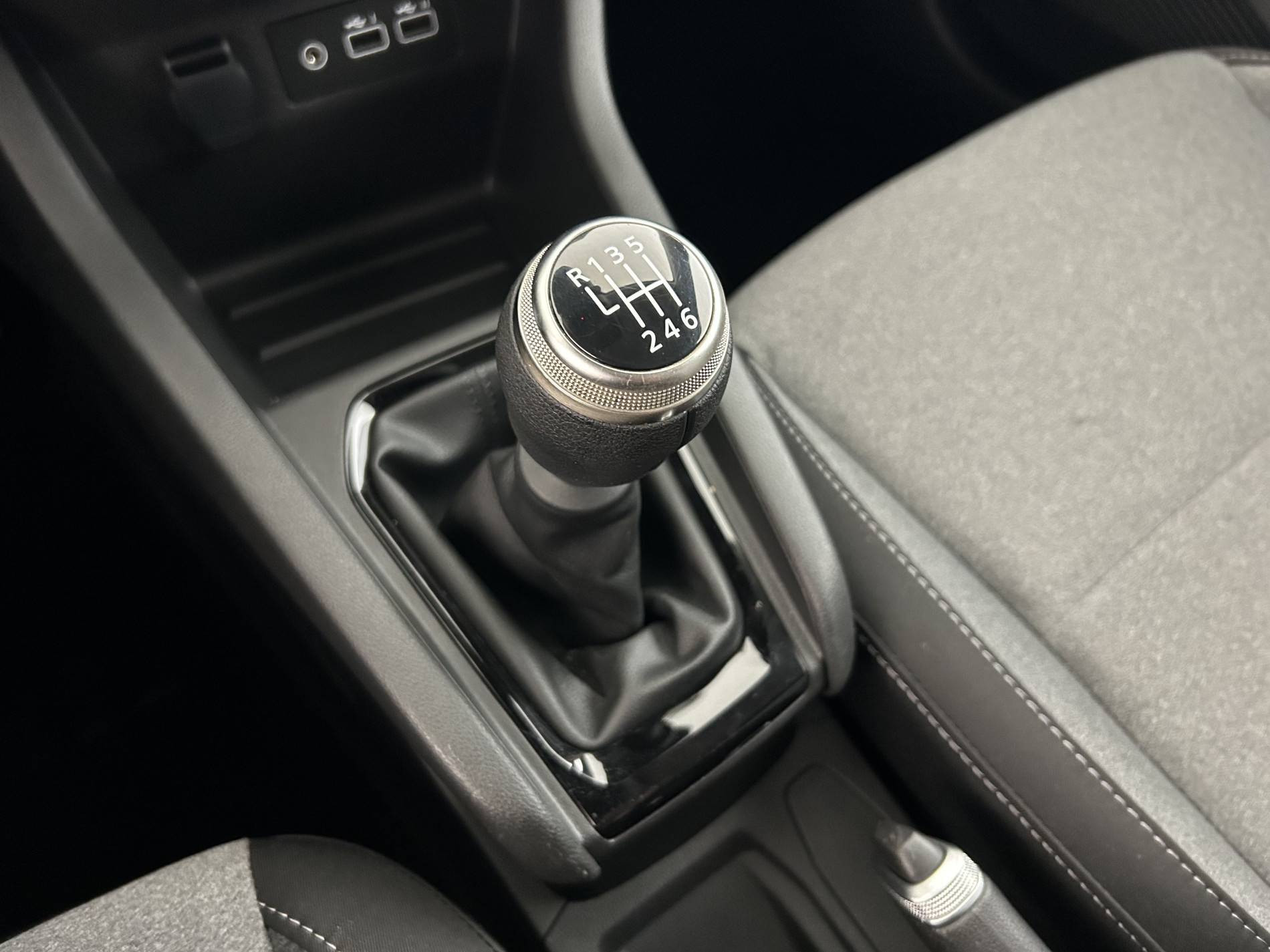 Vente en ligne Renault Clio 5 Clio TCe 90 au prix de 15 790 €