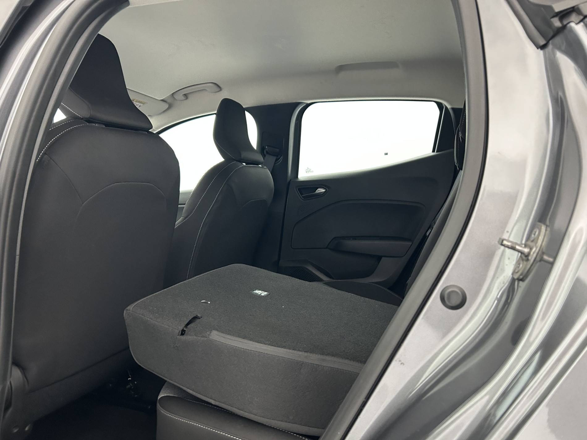 Vente en ligne Renault Clio 5 Clio TCe 90 au prix de 15 790 €