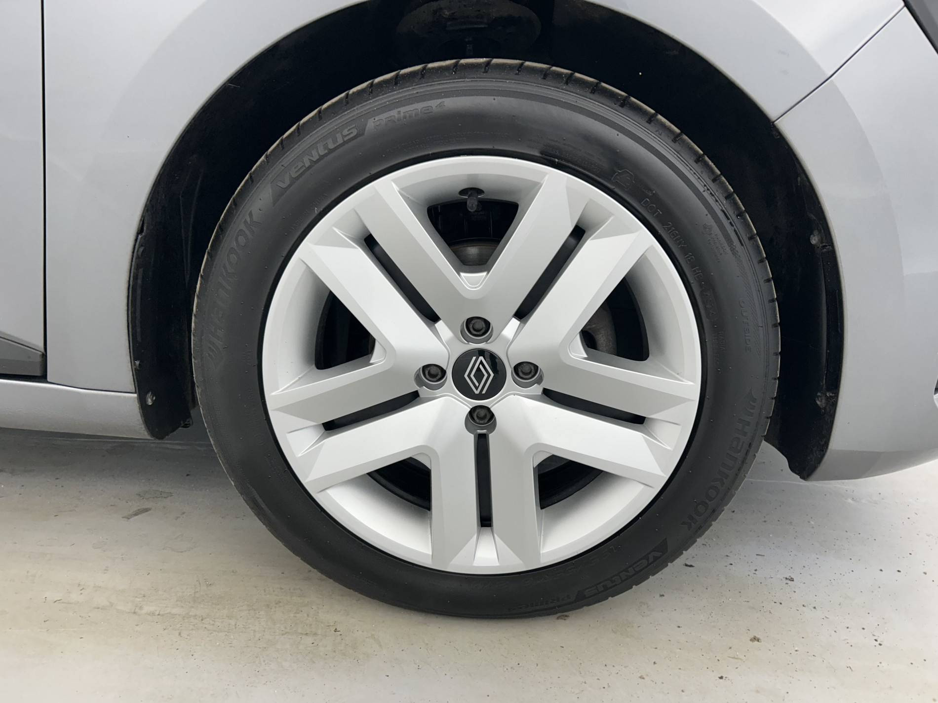 Vente en ligne Renault Clio 5 Clio TCe 90 au prix de 15 790 €