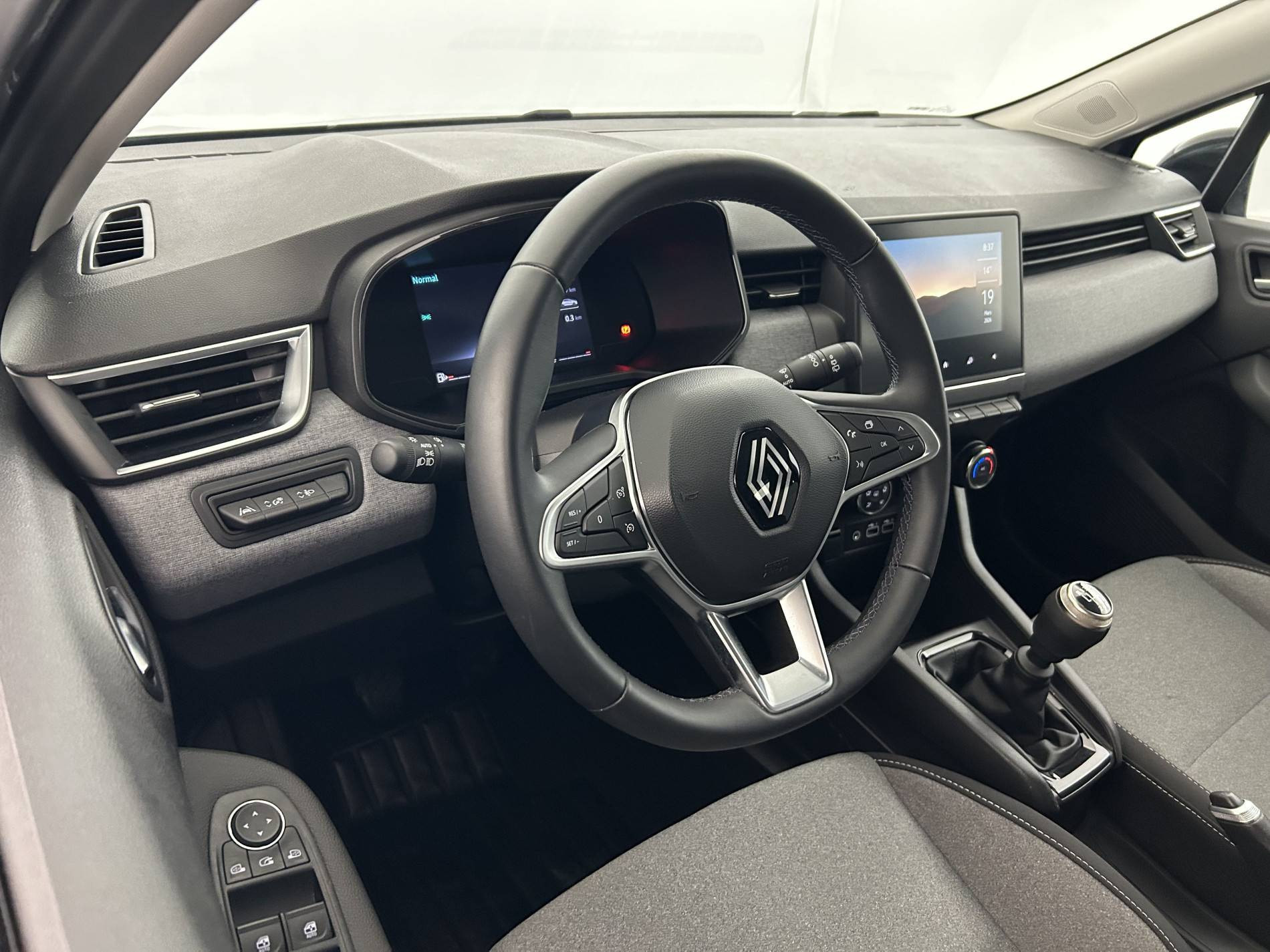 Vente en ligne Renault Clio 5 Clio TCe 90 au prix de 15 790 €