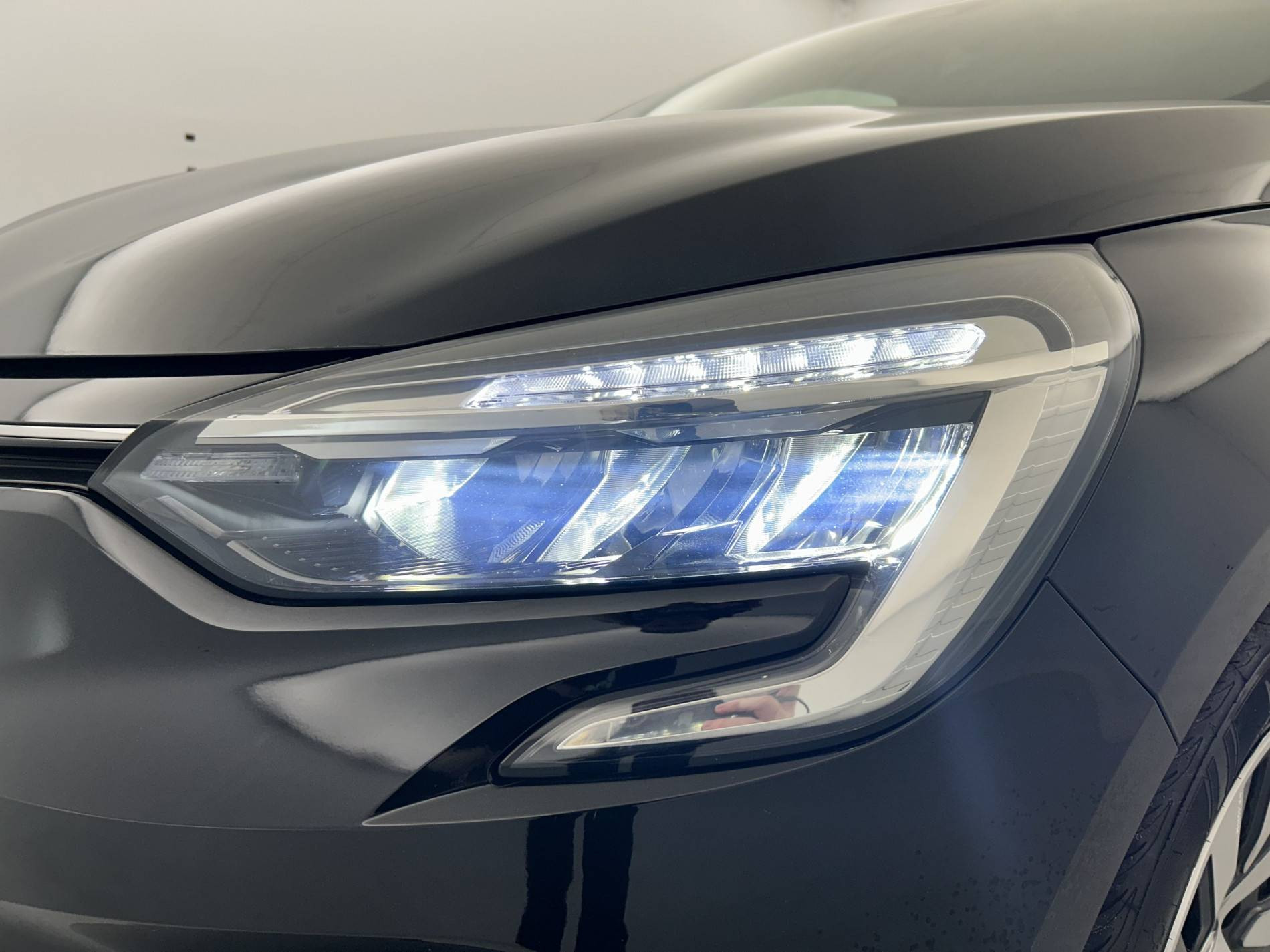 Vente en ligne Renault Clio 5 Clio TCe 90 au prix de 14 490 €