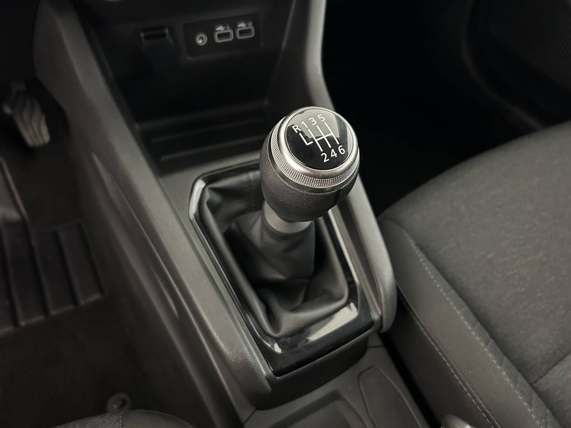 Vente en ligne Renault Clio 5 Clio TCe 90 au prix de 14 490 €