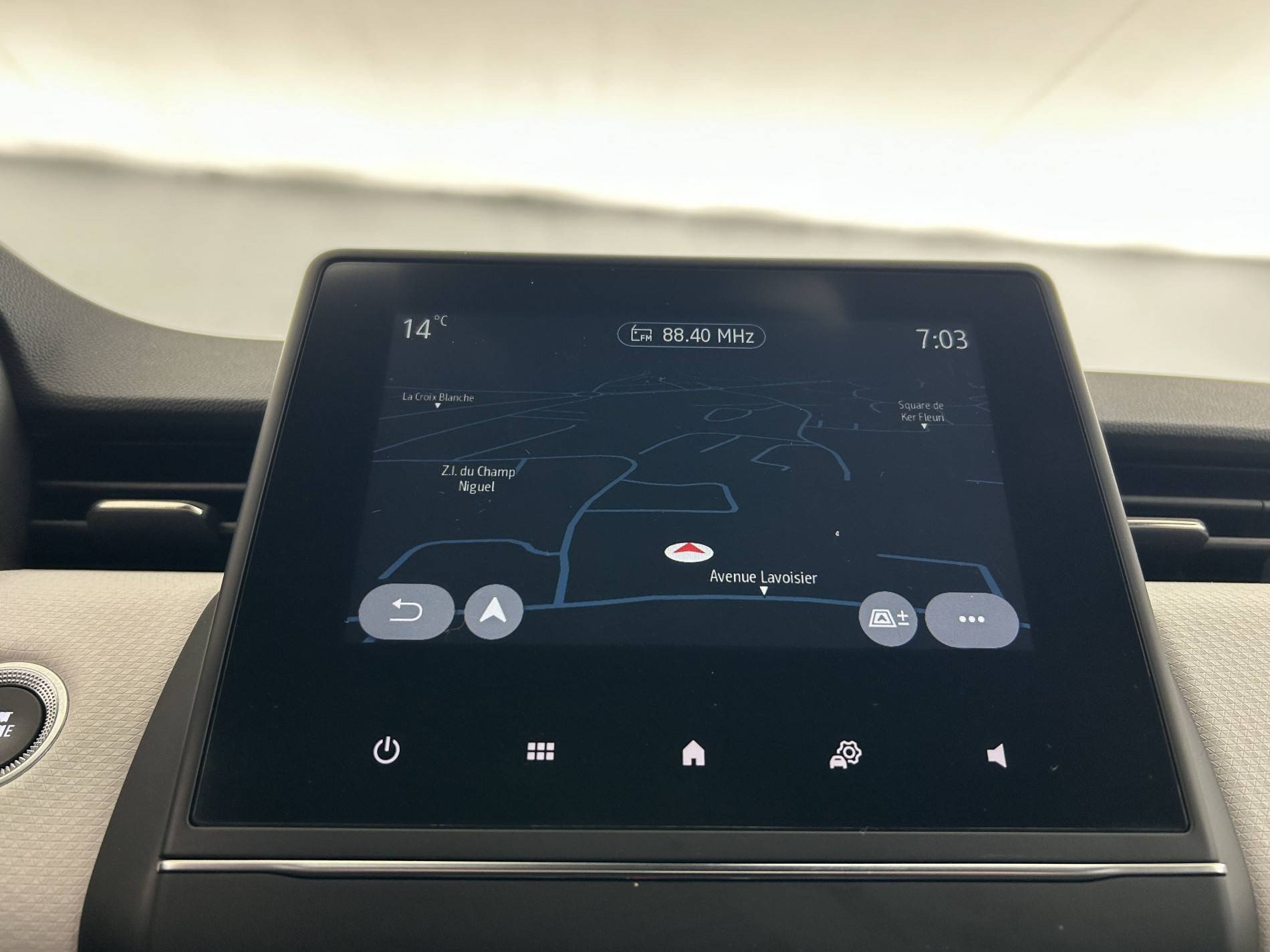 Vente en ligne Renault Clio 5 Clio E-Tech full hybrid 145 au prix de 17 390 €