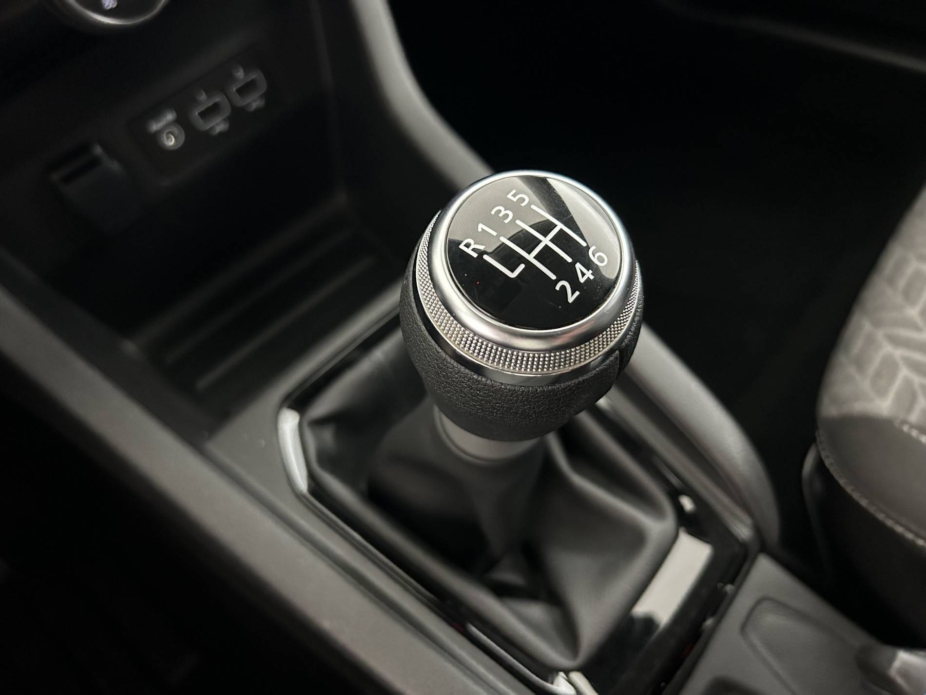 Vente en ligne Renault Clio 5 Clio TCe 90 au prix de 13 990 €