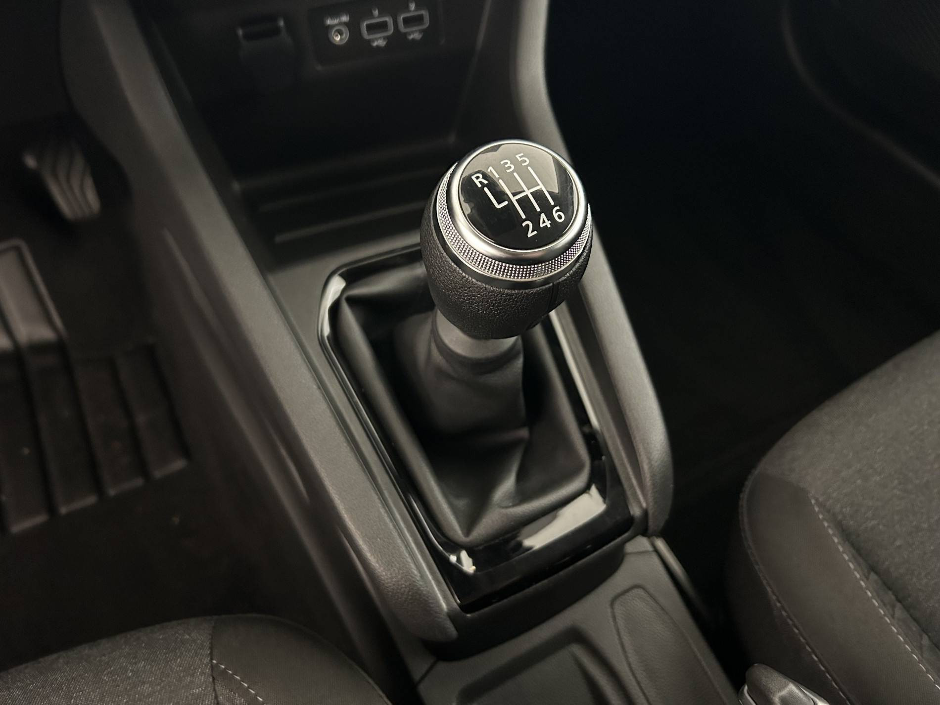 Vente en ligne Renault Clio 5 Clio TCe 90 au prix de 14 490 €