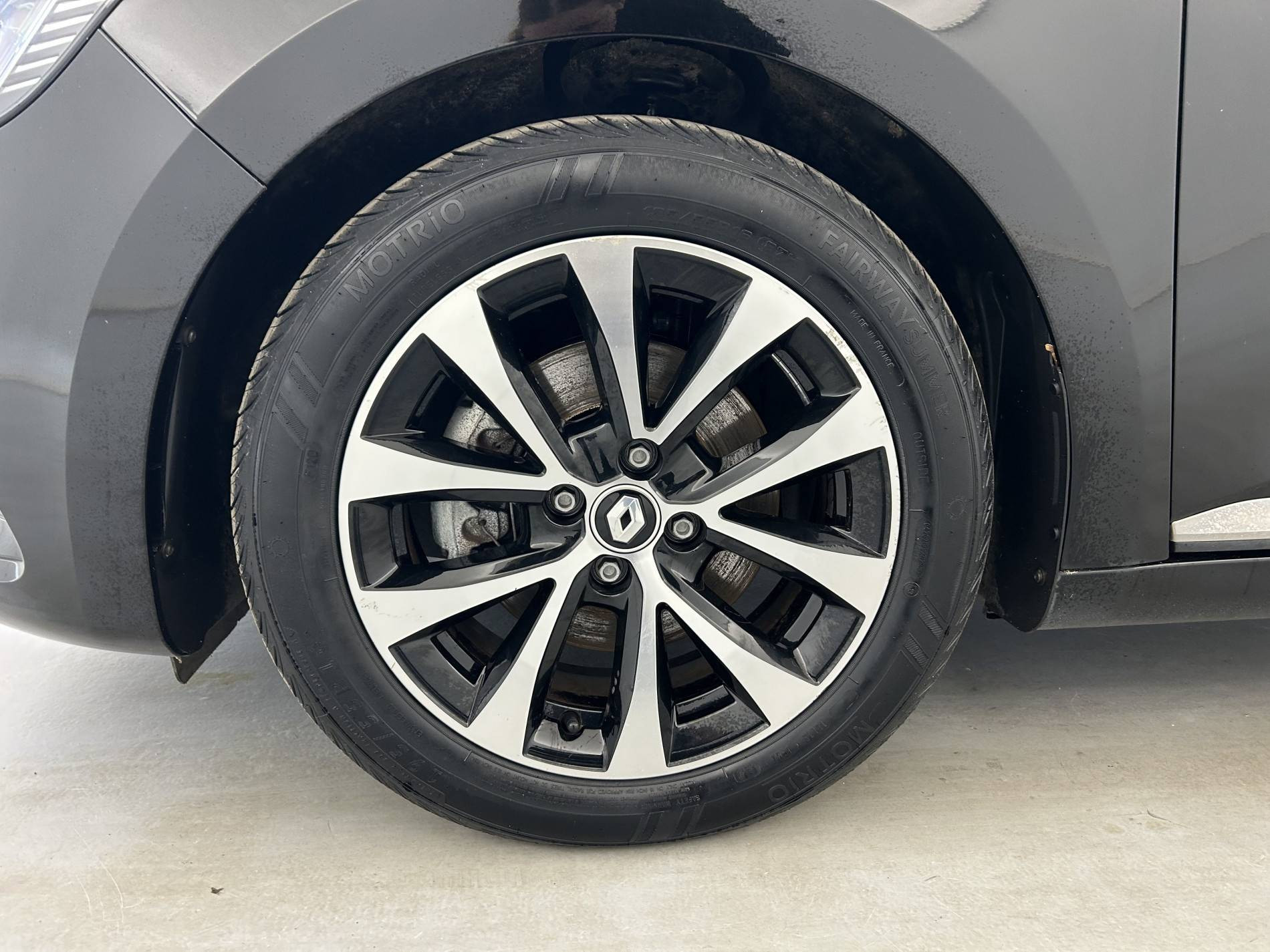 Vente en ligne Renault Clio 5 Clio E-Tech full hybrid 145 au prix de 17 390 €