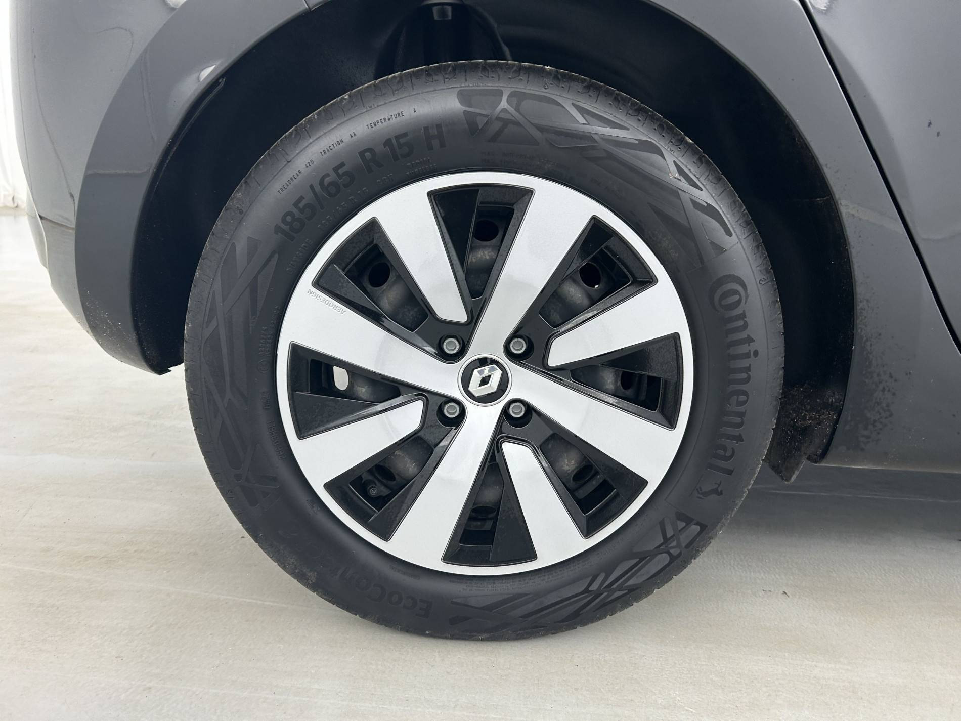 Vente en ligne Renault Clio 5 Clio TCe 90 au prix de 14 490 €